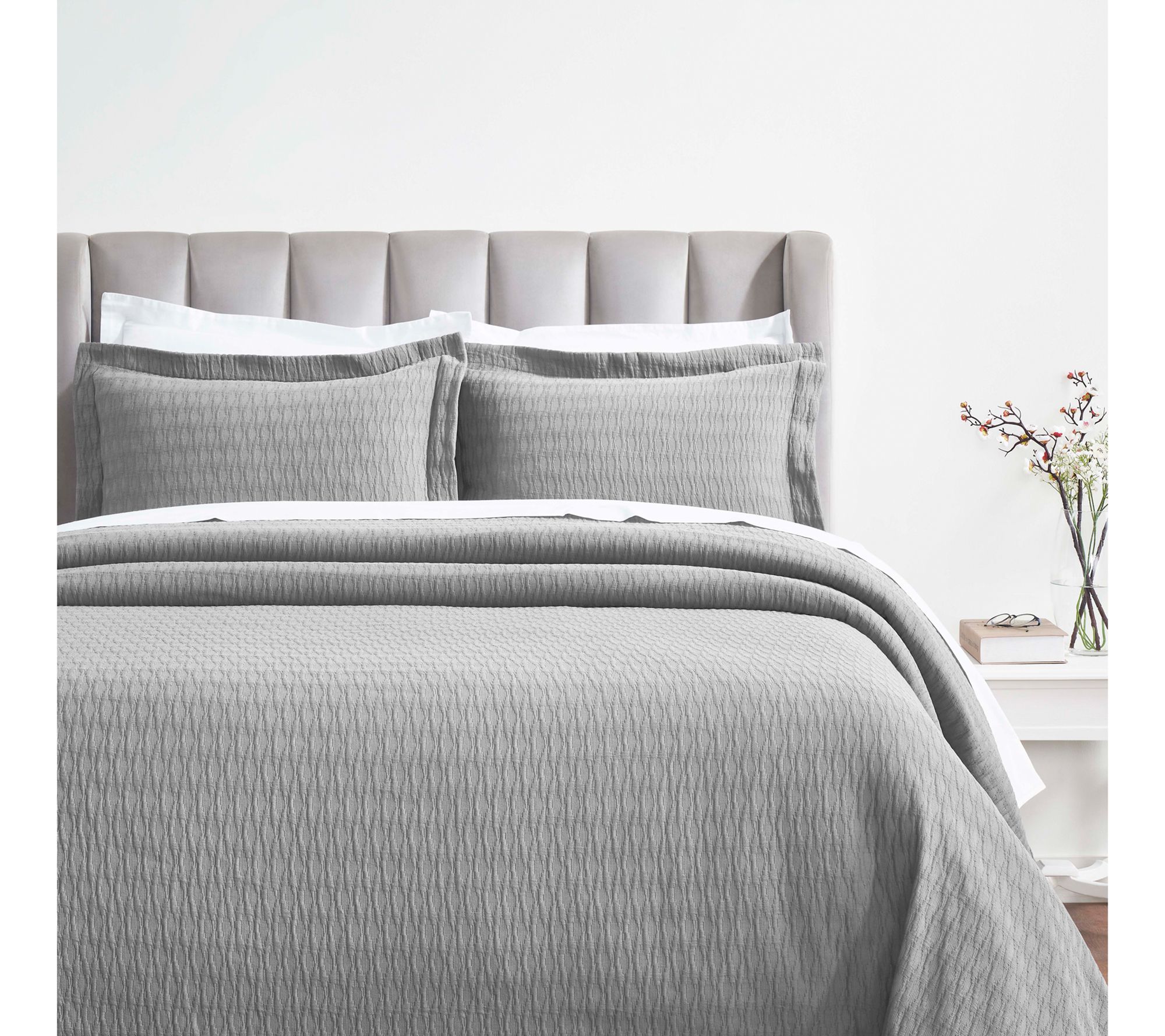 Superior Calvert Cotton Geometric Bedspread & Sham Set, Queen