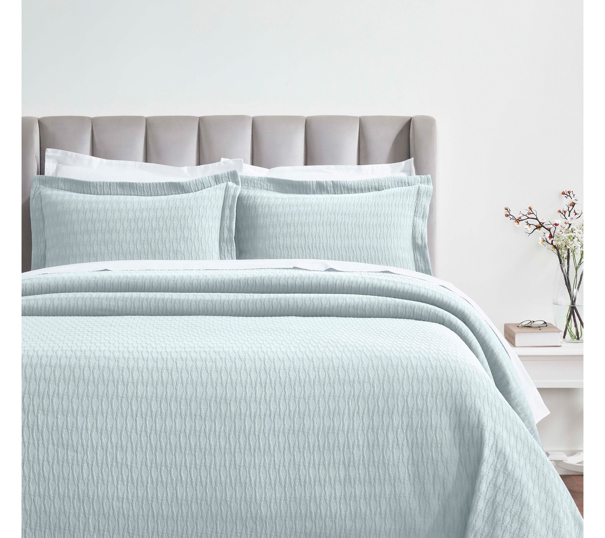 Superior Calvert Cotton Geometric Bedspread & Sham Set, Queen