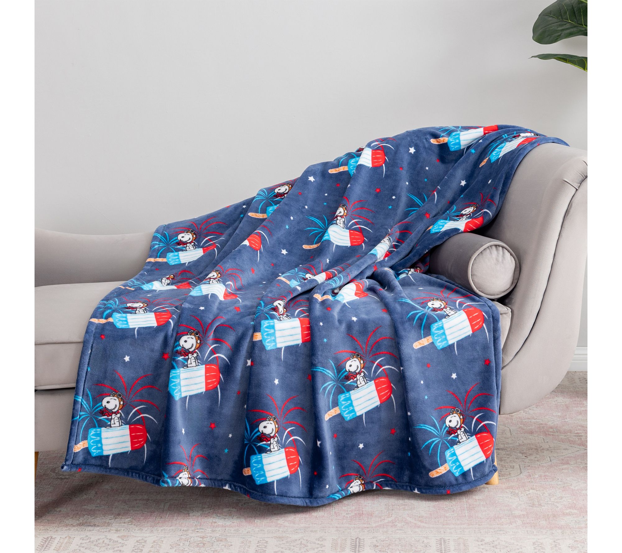 "As Is" Berkshire Peanuts Americana 55x70 VelvetsoftThrow