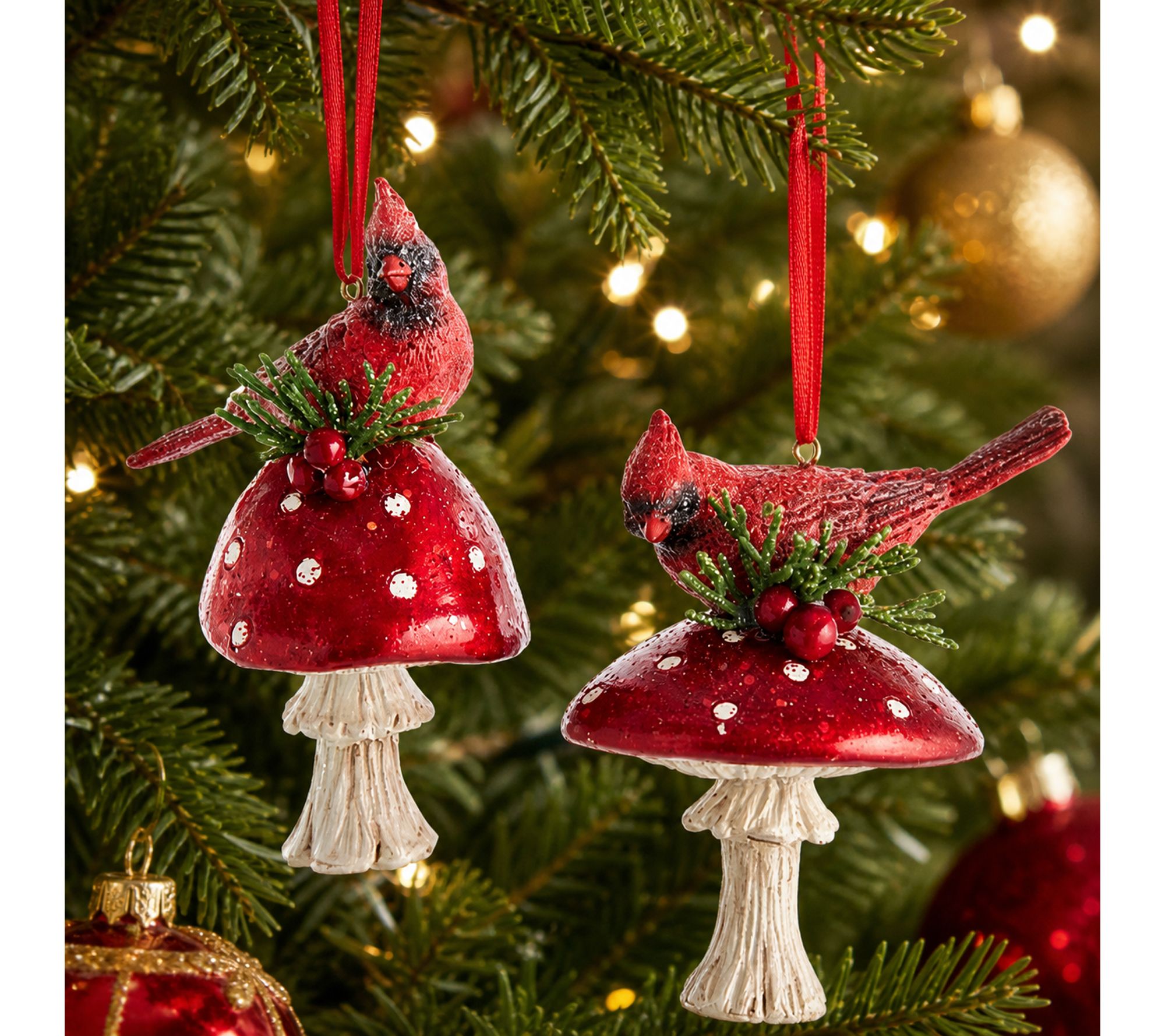 RC Home Decor -Set of 2 Cardinal on Mushroom Christmas