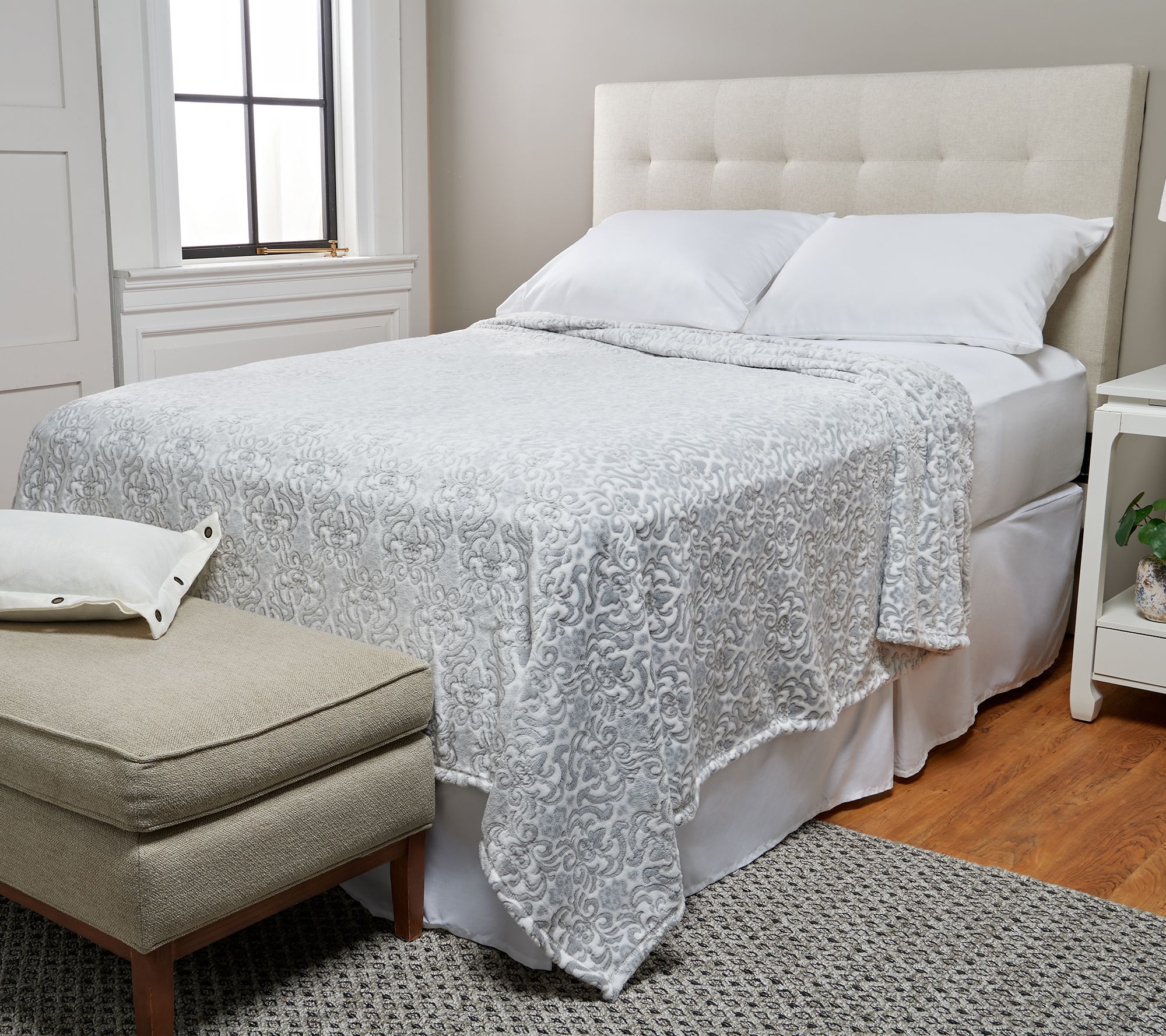 Berkshire Blanket Comfy Soft King Cotton Blanket in Natural