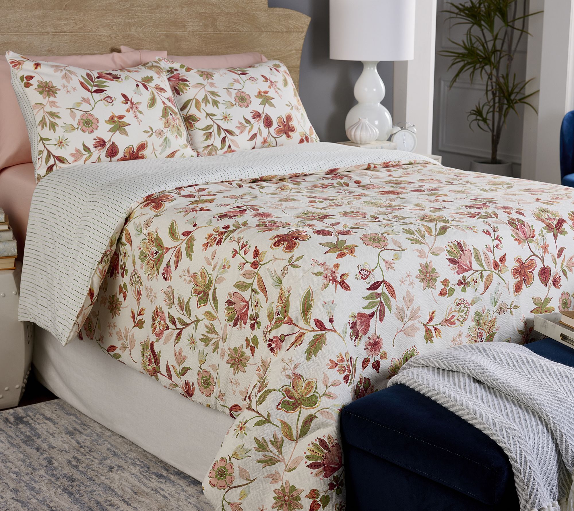 Home Reflection Reversible Jacobean Floral Comforter Set- Queen