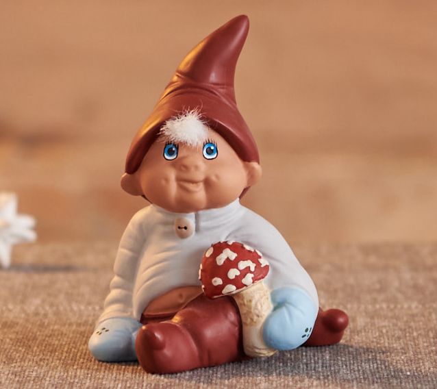 Klarborg Robert Elf Figurine