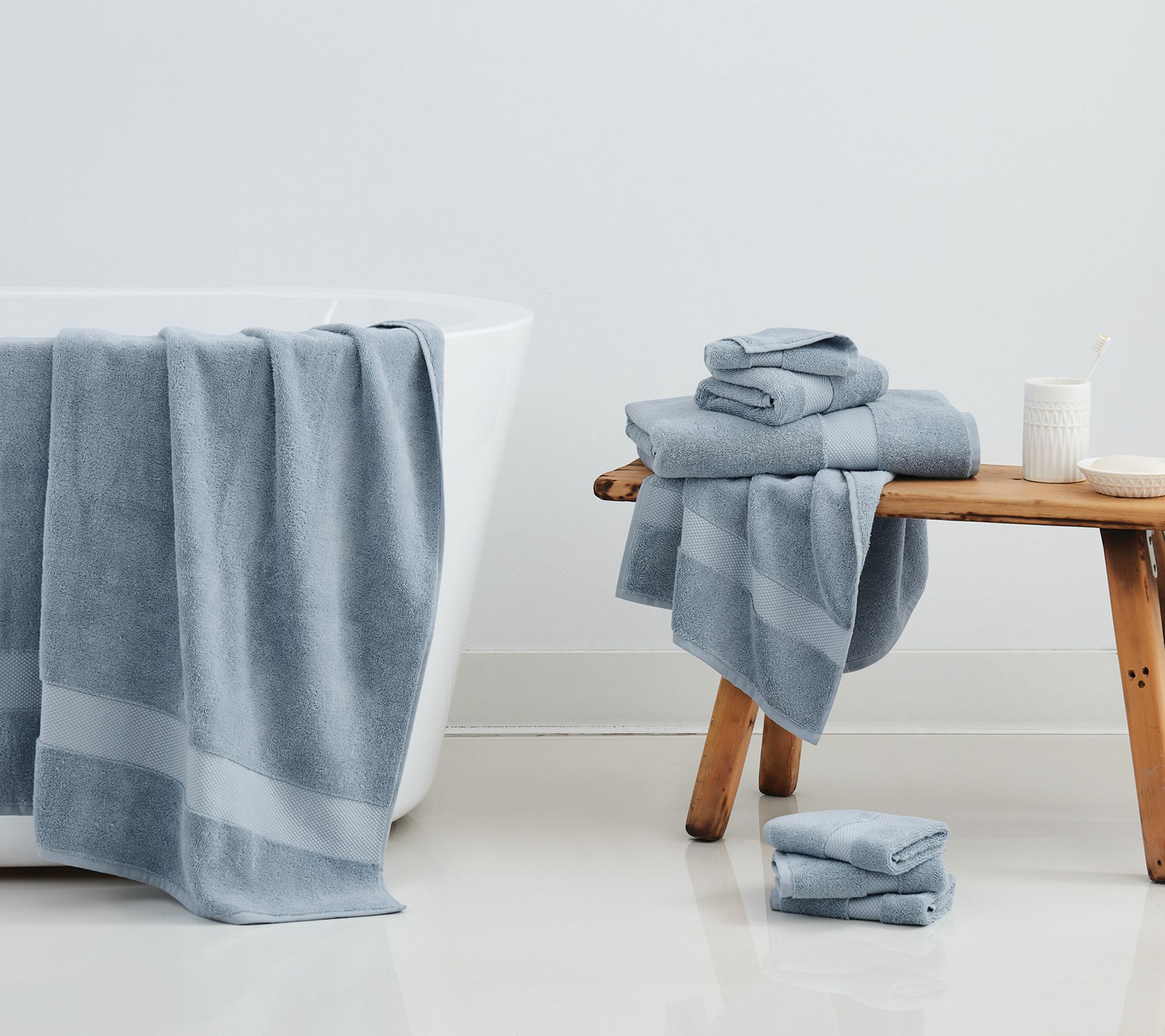 Christian Siriano NY Plush Turkish Cotton 8-Piece Towel Set