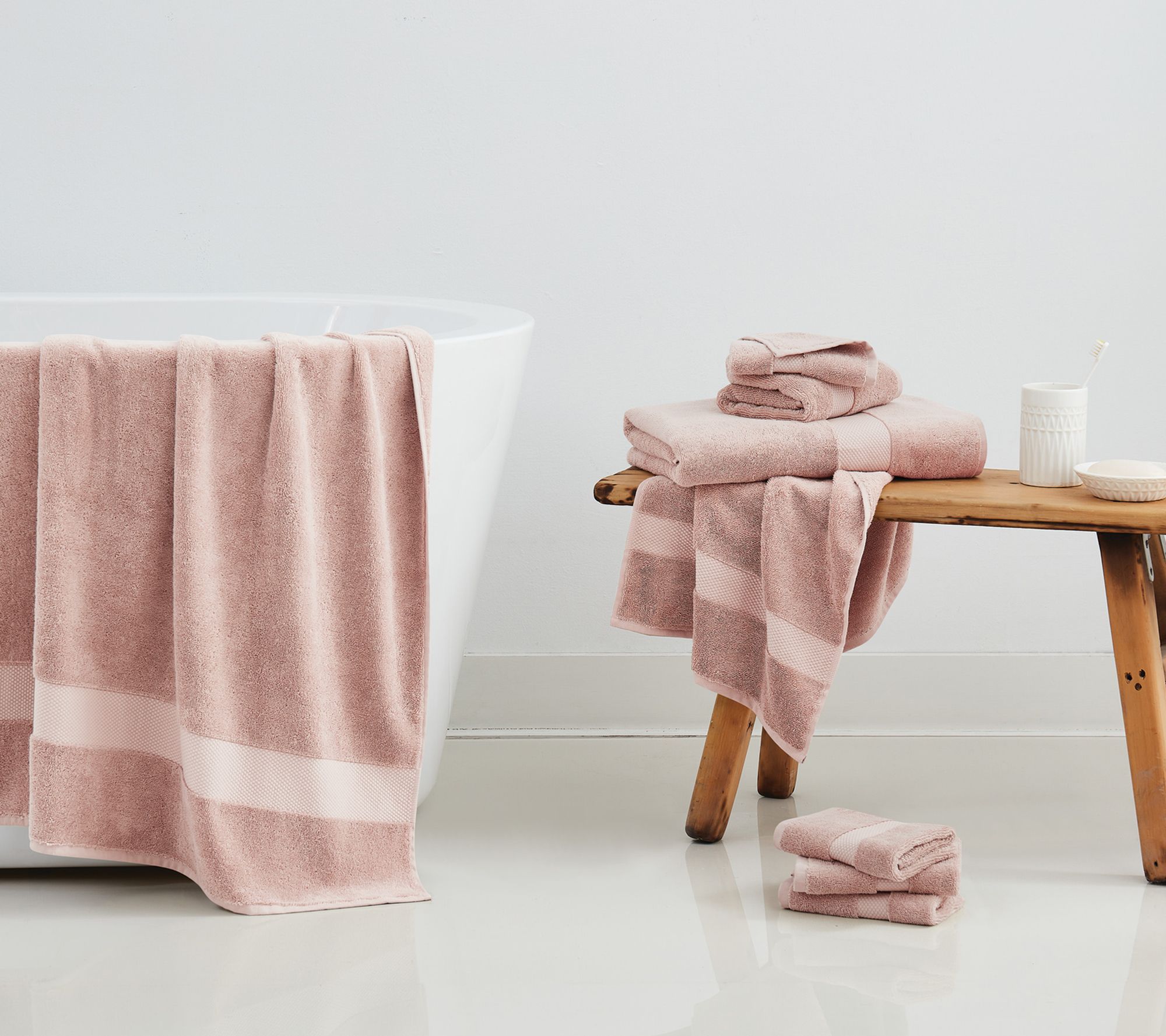 Christian Siriano NY Plush Turkish Cotton 8-Piece Towel Set