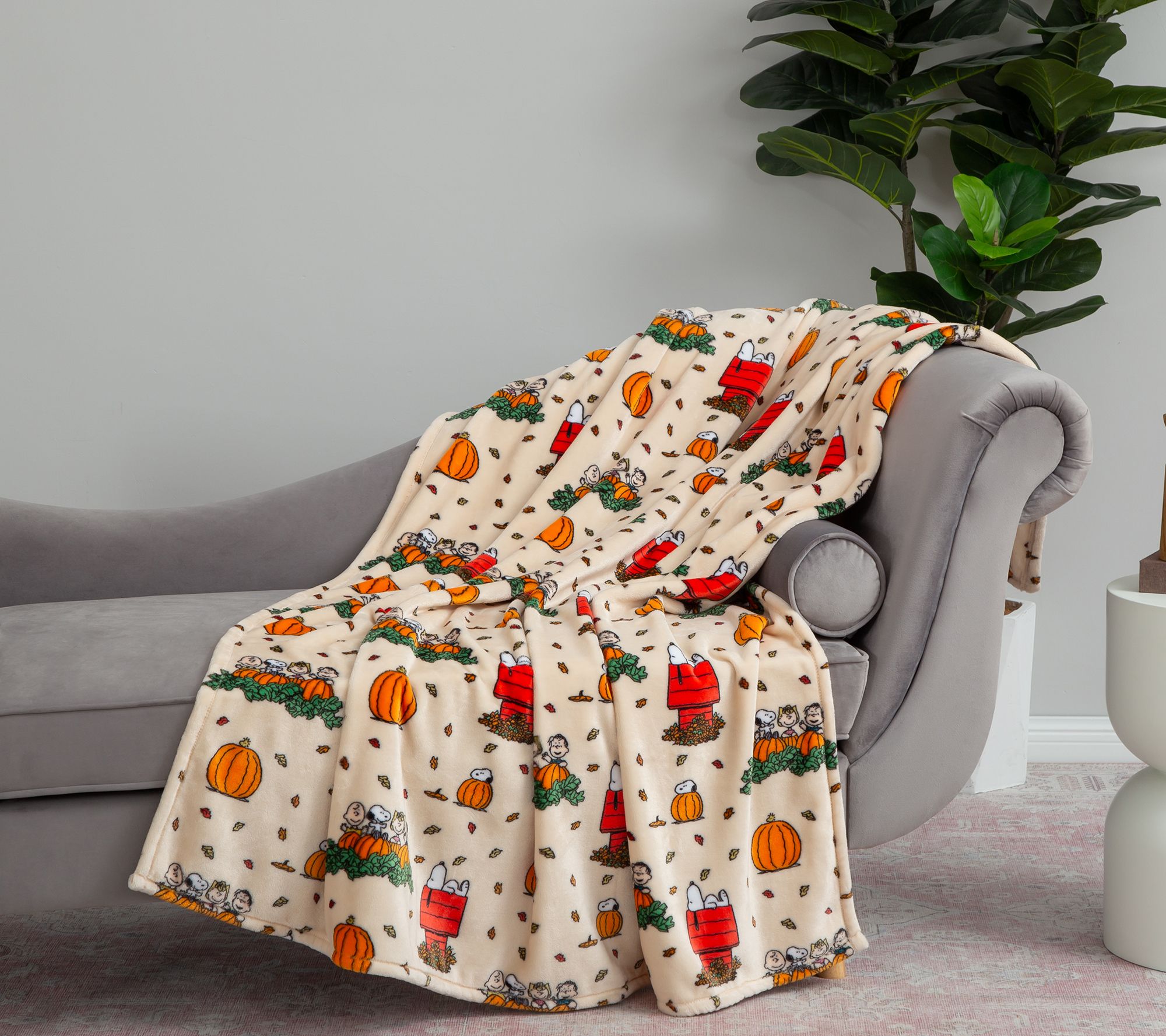 "As Is" Berkshire Peanuts Harvest Plush 55x70 Throw