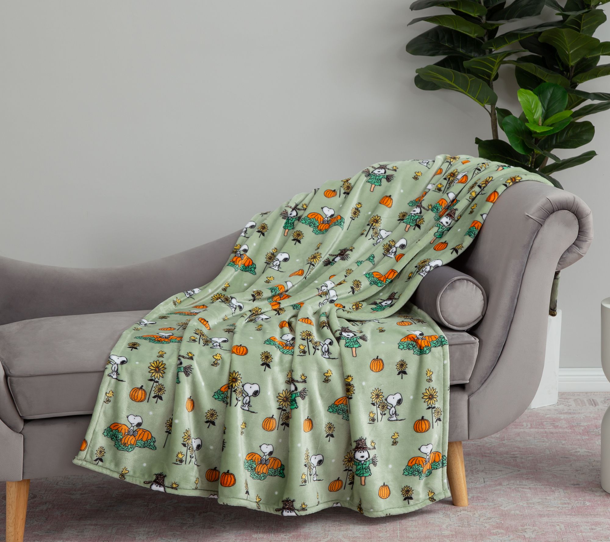 "As Is" Berkshire Peanuts Harvest Plush 55x70 Throw