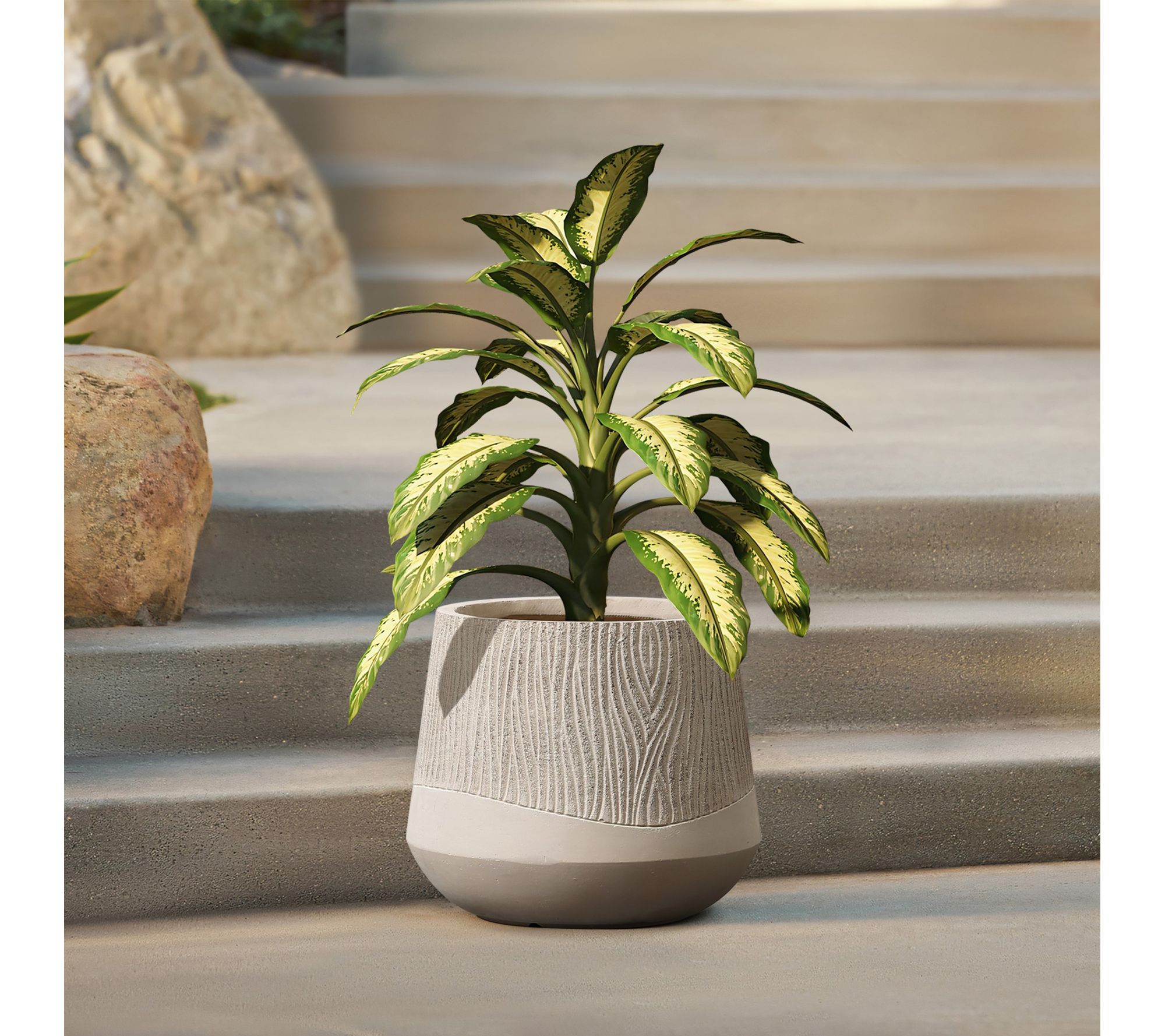 LuxenHome Tan with Wood-Like Texture 12.4" Round MgO Planter
