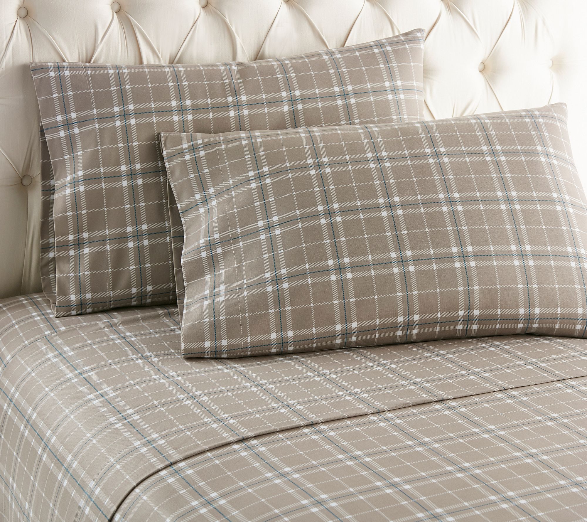 Shavel Full Micro Flannel Printed Deep-Pocket S heet Set