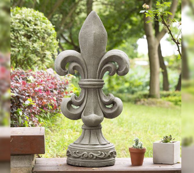 Fleur de Lis Classic Offered in 7 Sizes From 1-1/8 to 5-7/8