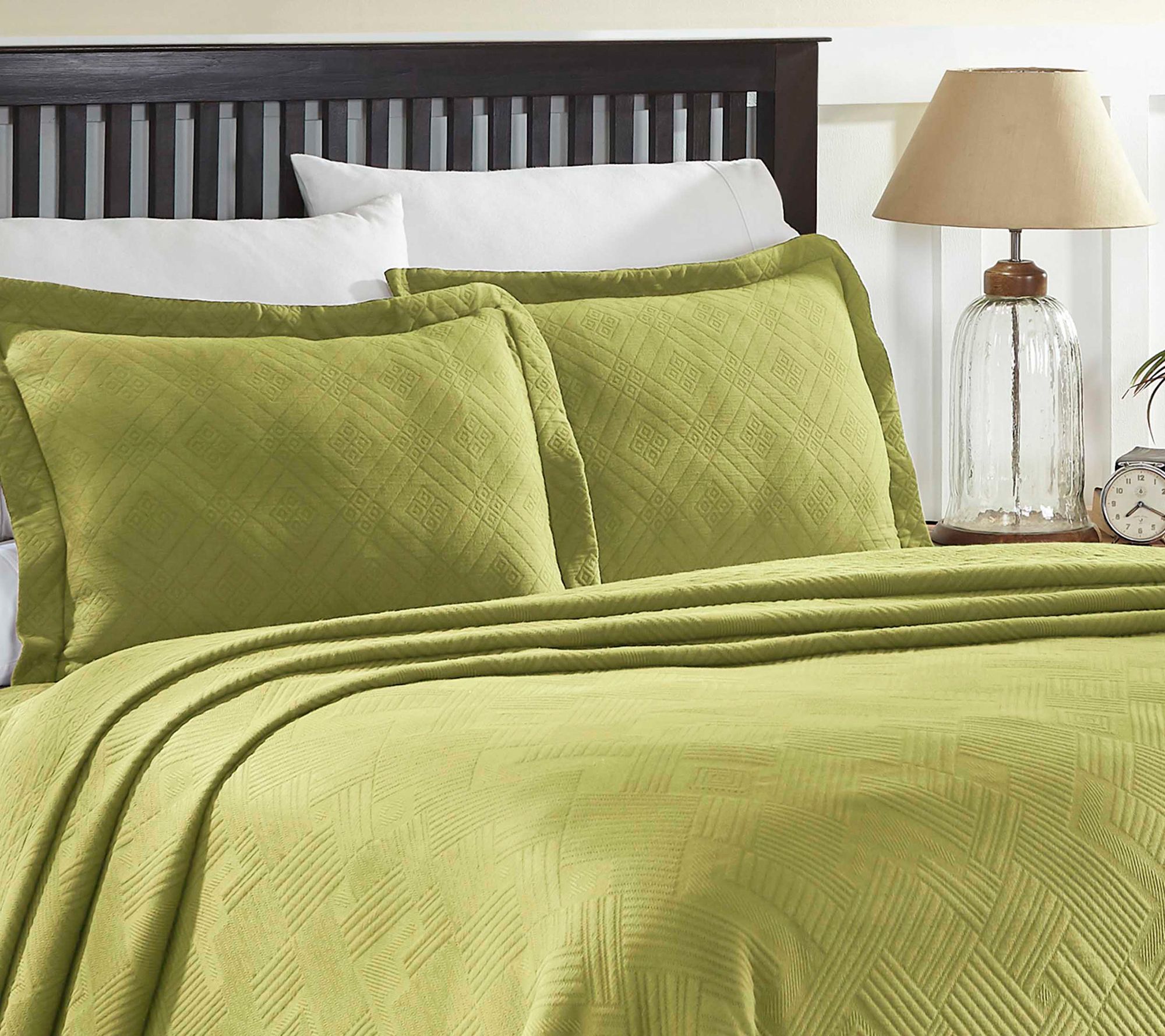 Superior Geometric Fret Cotton Scalloped Bedspread Set, Full