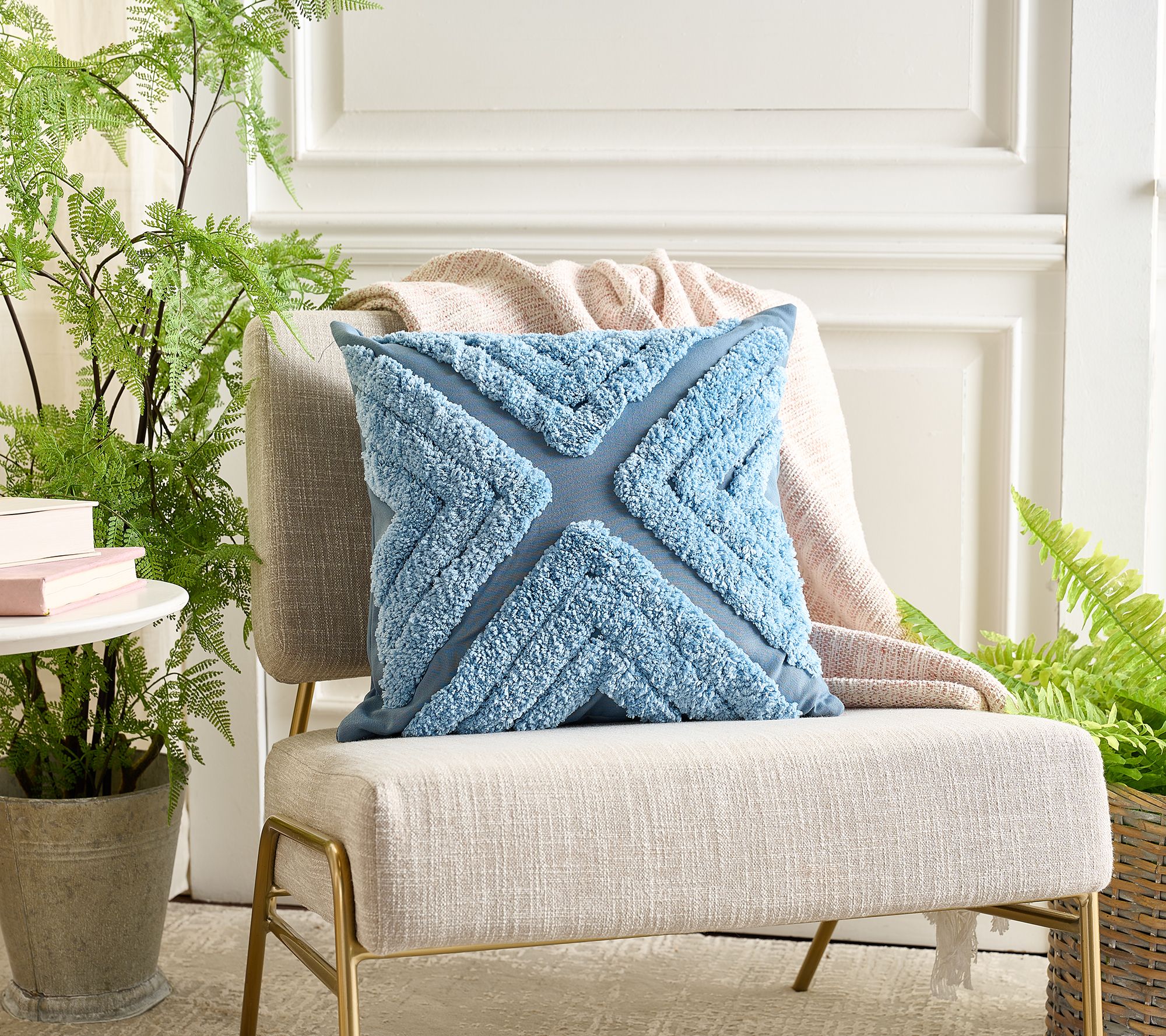 Home Reflection Tufted Decorative 18" x 18" Pillow