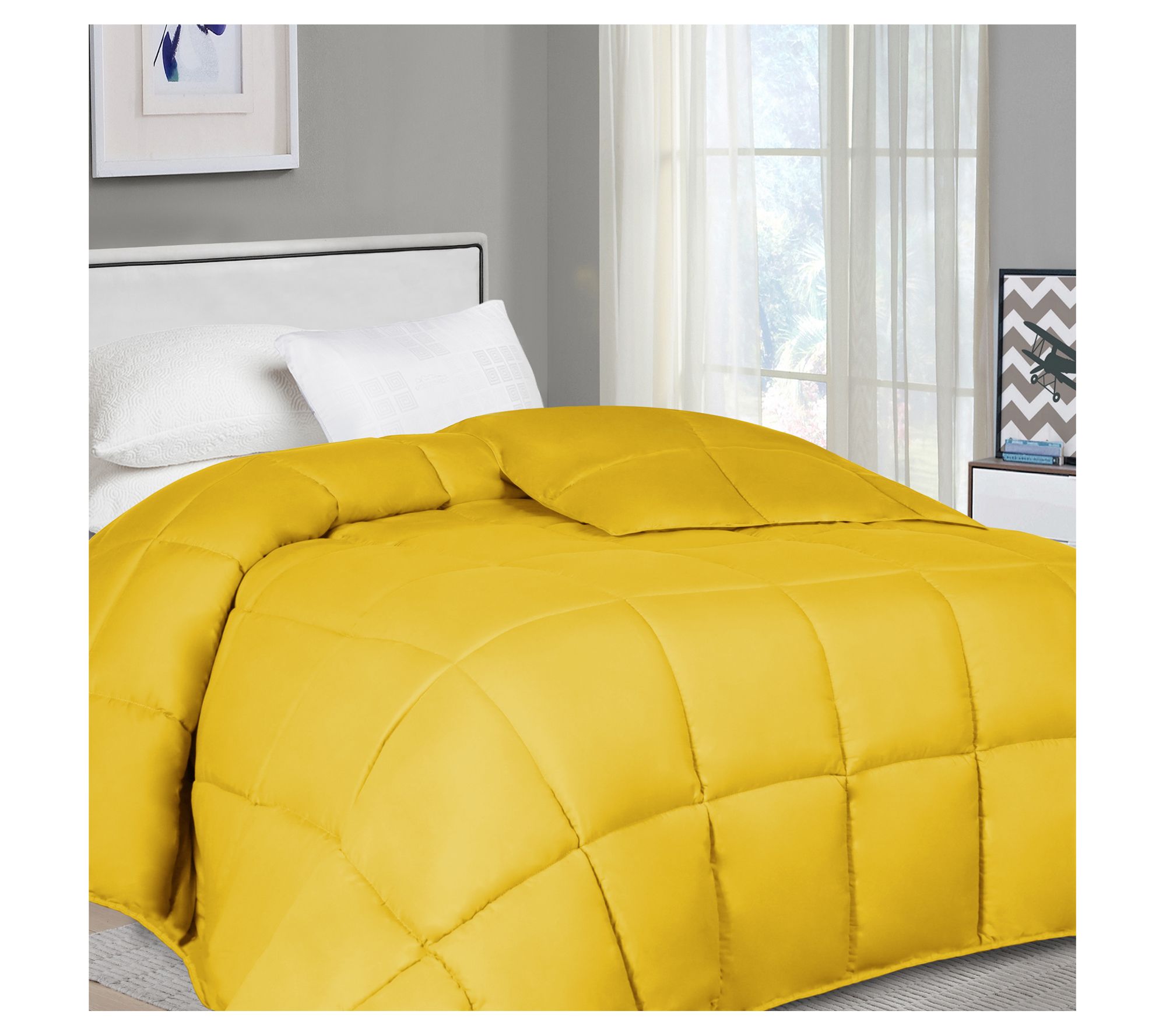 Superior Solid Reversible Down Alternative Comforter- Cal.King