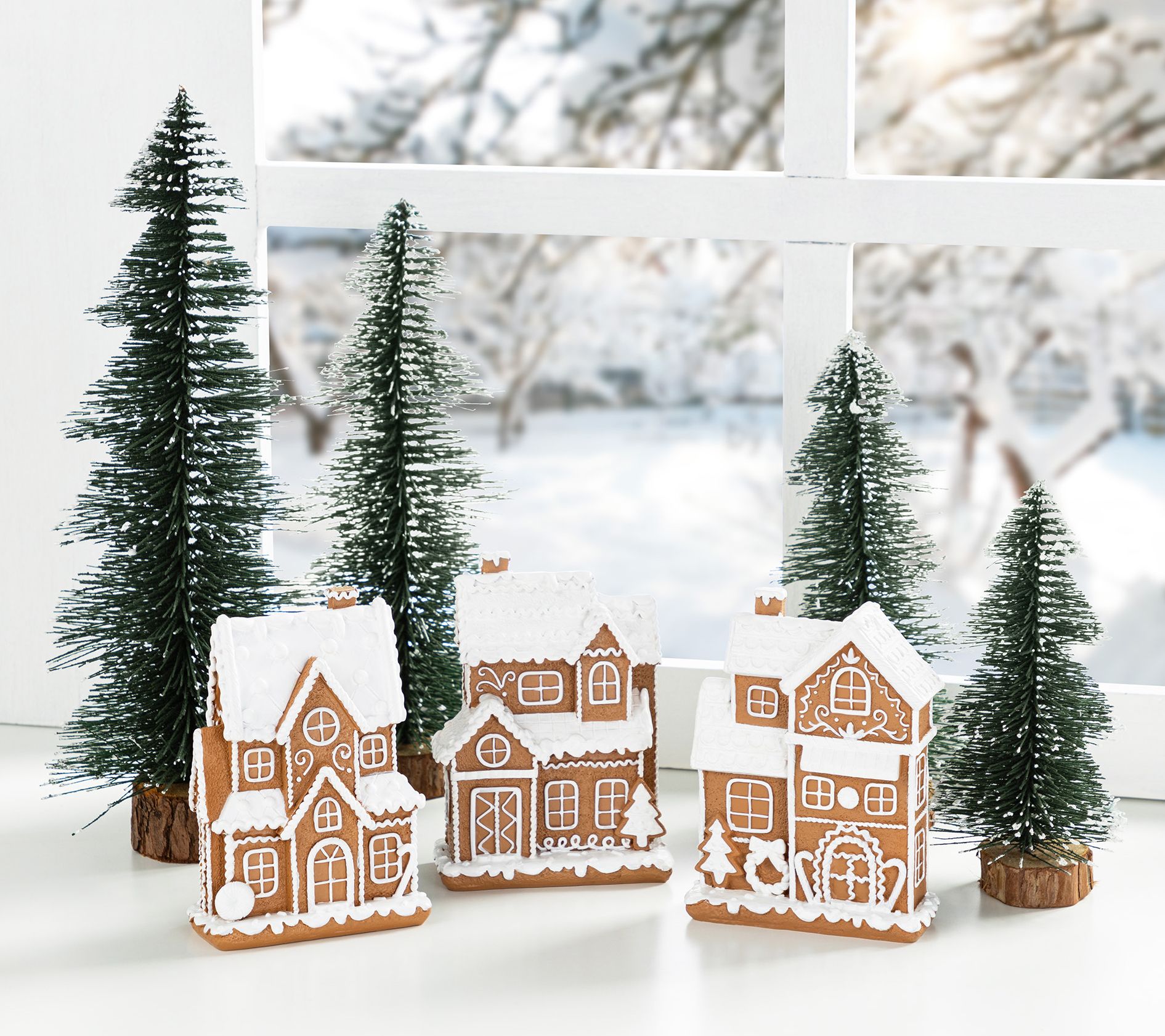 Glitzhome 5.5"H Christmas Resin Gingerbread Houses Set of 3