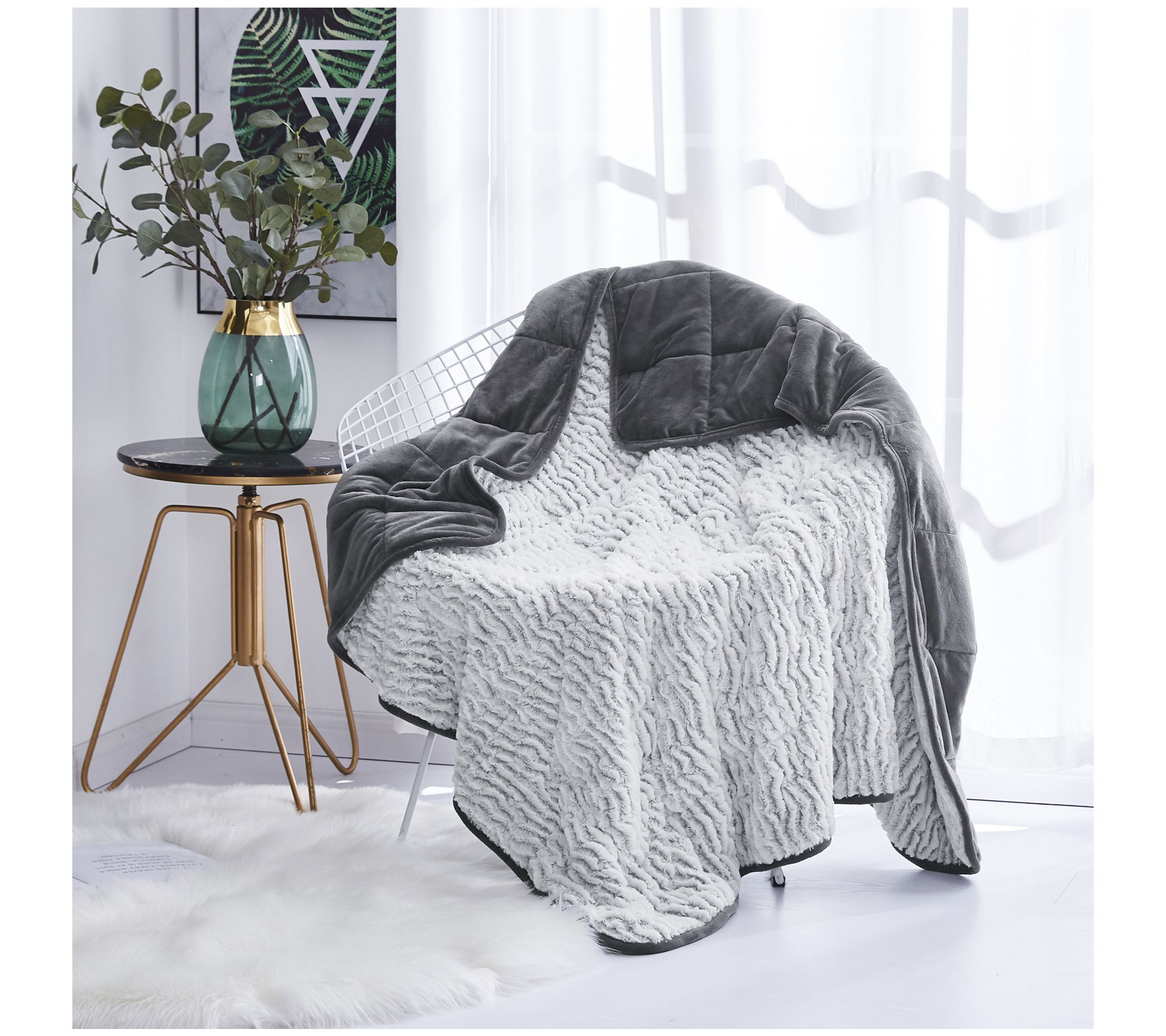 Dream Theory 15lb Faux Fur Reversible WeightedThrow Blanket