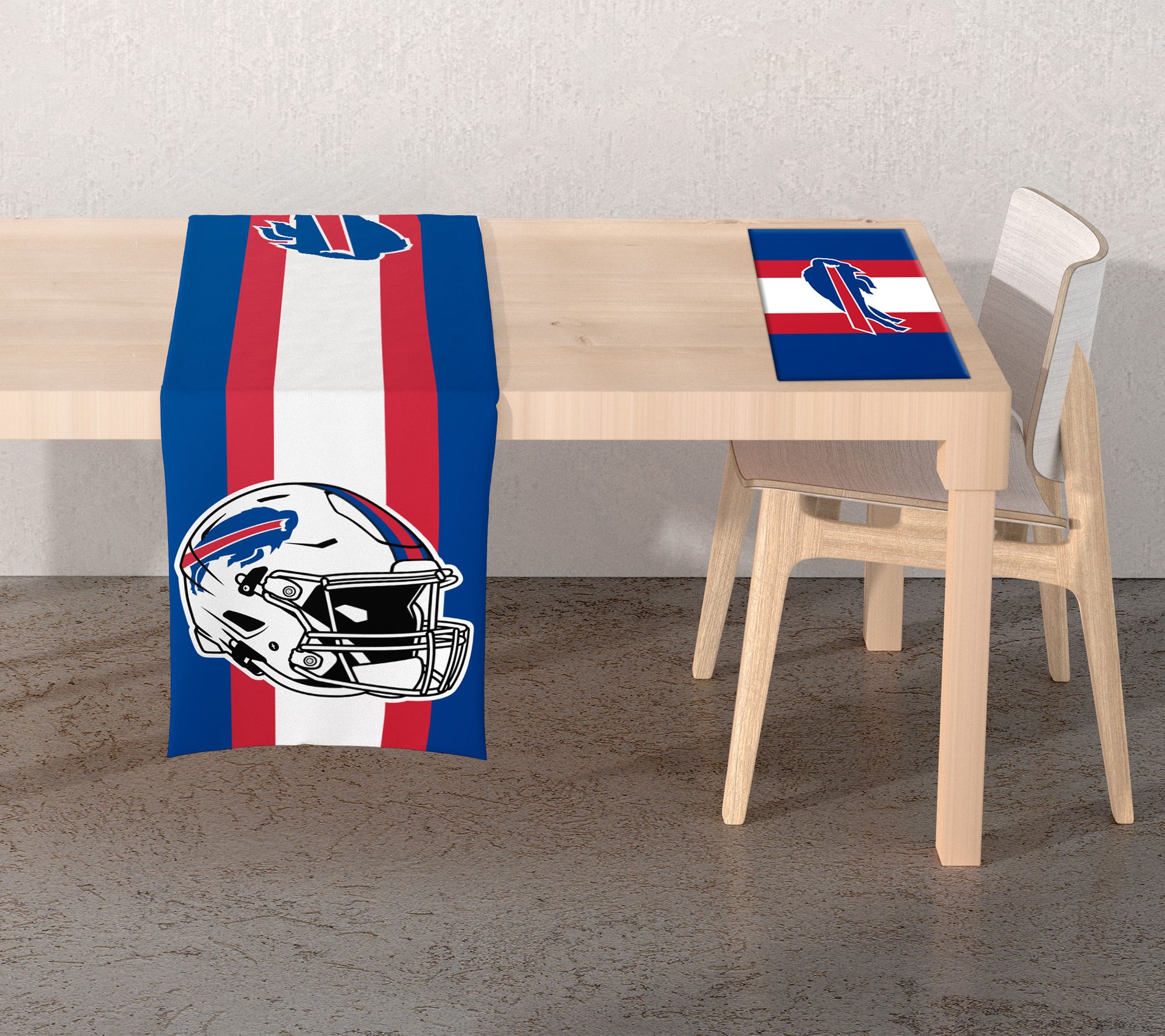 Pegasus Sports NFL Logo 2-Sided Place Mat Table  Runner Set