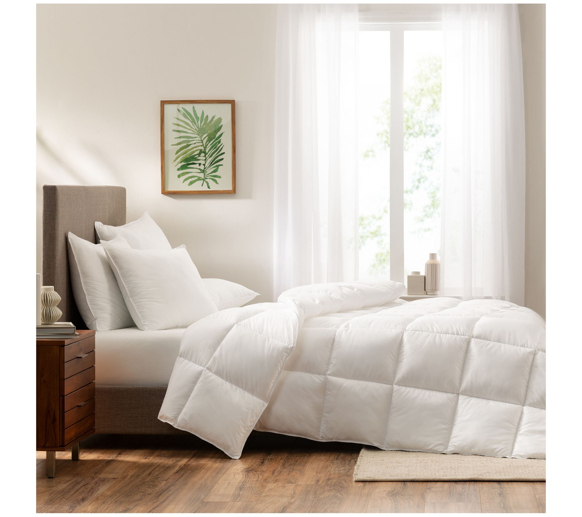 Serta Down Illusion Lightweight King Comforter