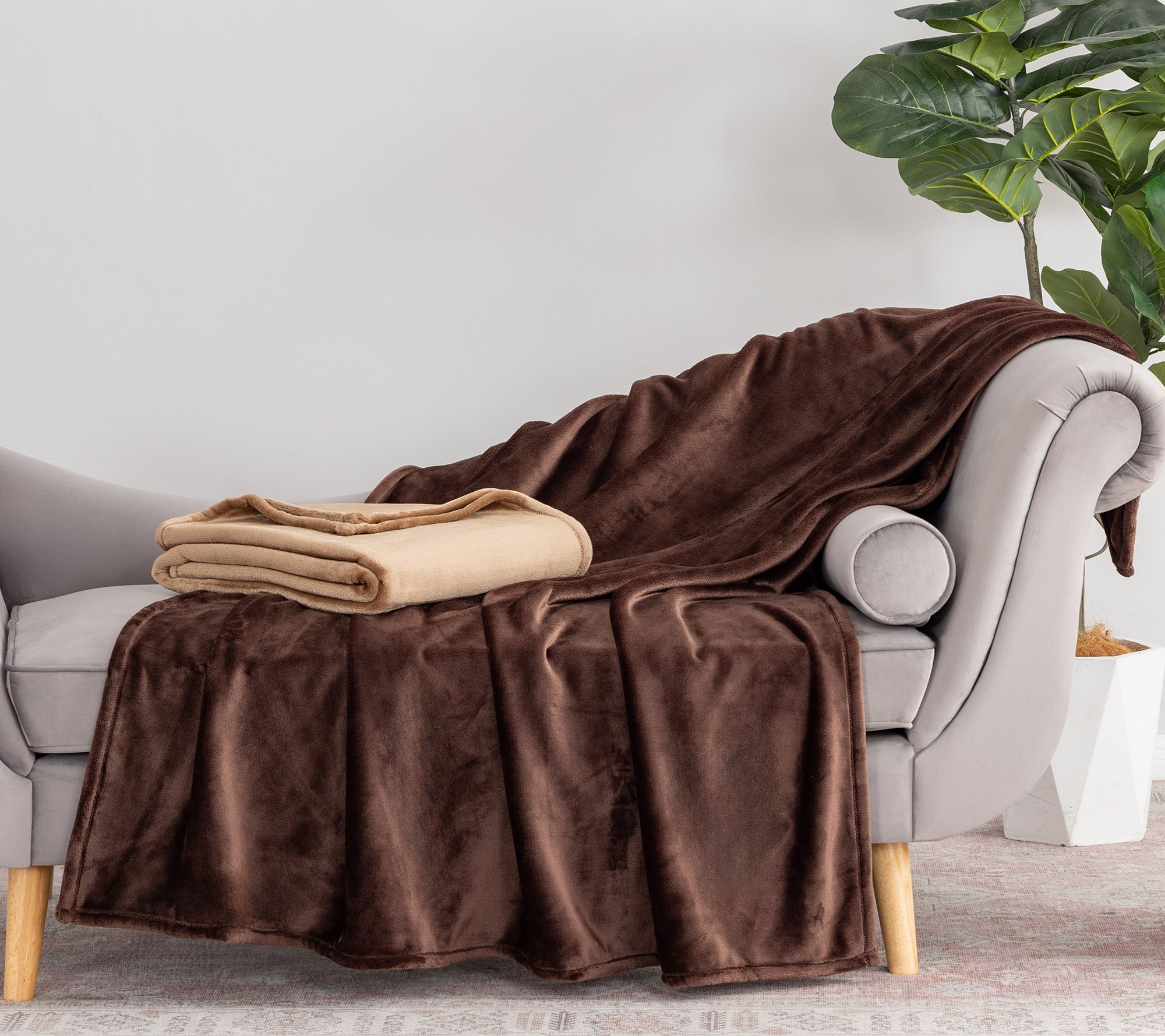 Berkshire S/2 60x70 Velvetsoft Plush Throws with Gift Boxes