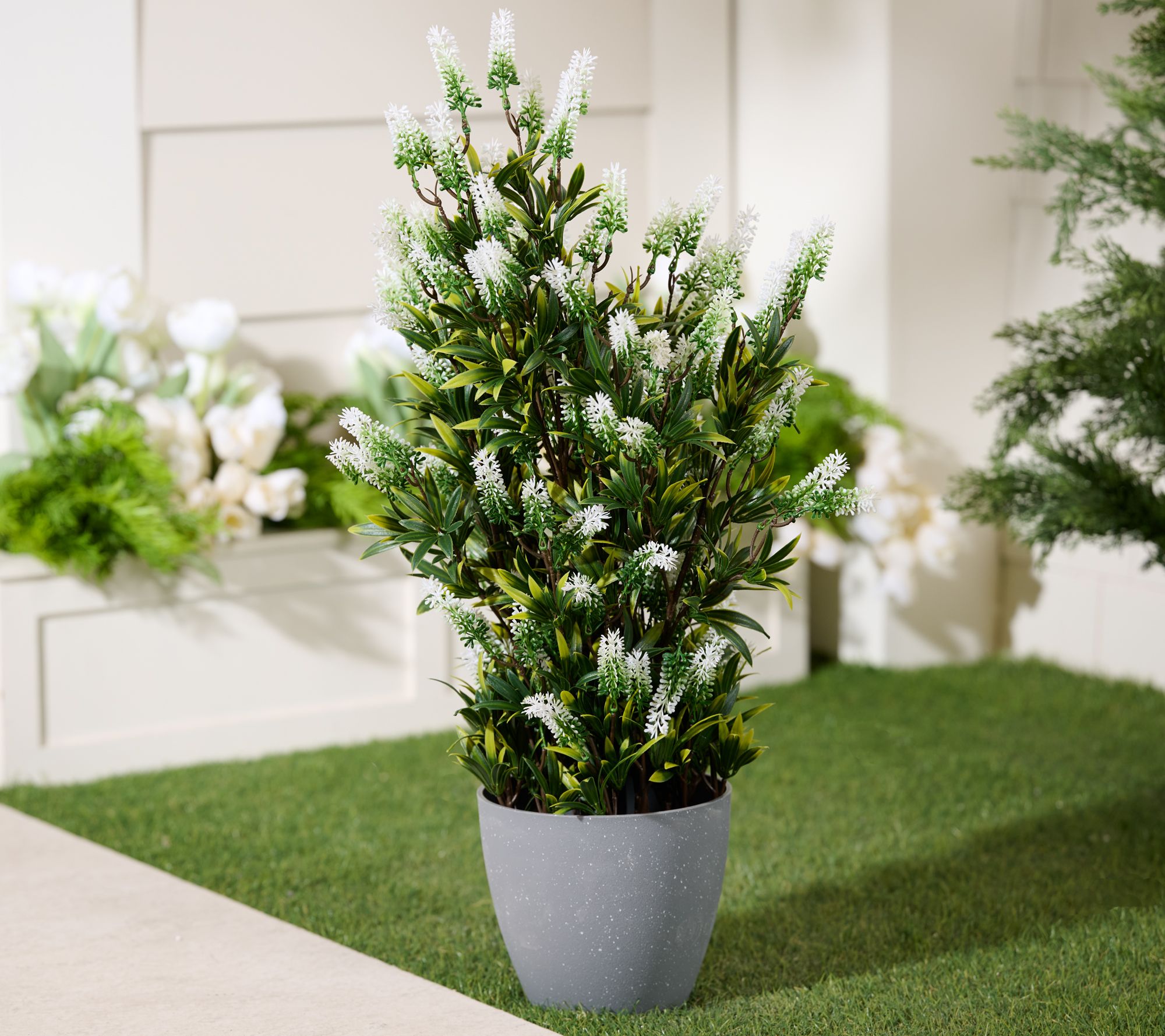 Wicker Park 28" Indoor/Outdoor Potted Lavender