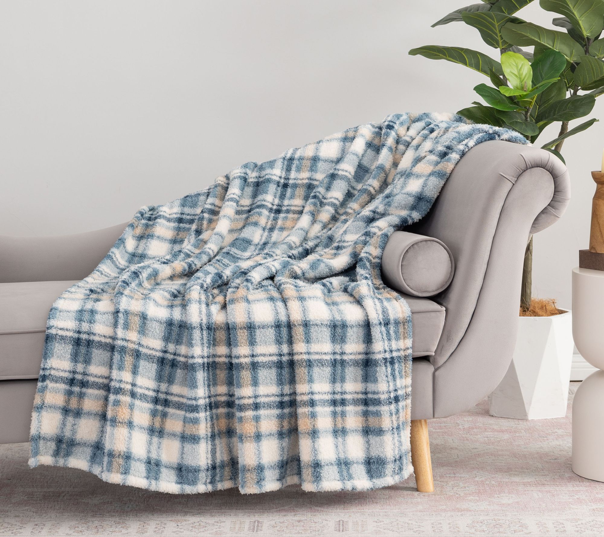  Berkshire Soft Plaid Retro Plush 60x70 Throw
