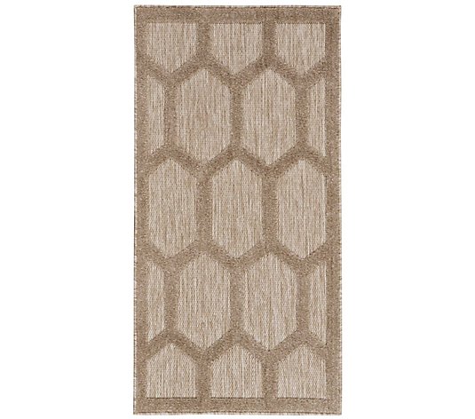 Nourison 2' x 4' Easy Care Honeycomb Accent Rug