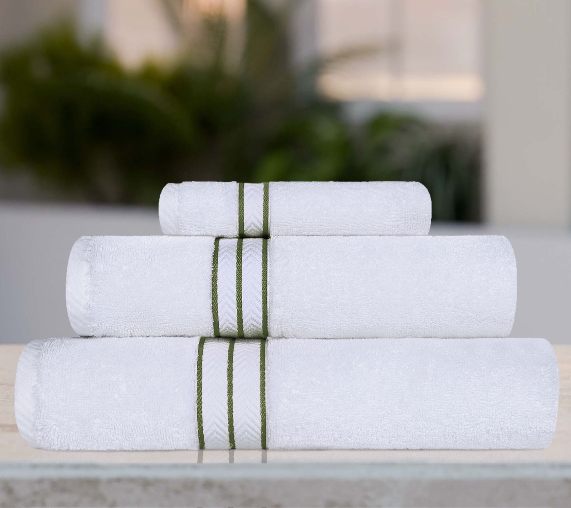 Superior Ultra-Plush Turkish Cotton Solid 3-Piece Towel Set