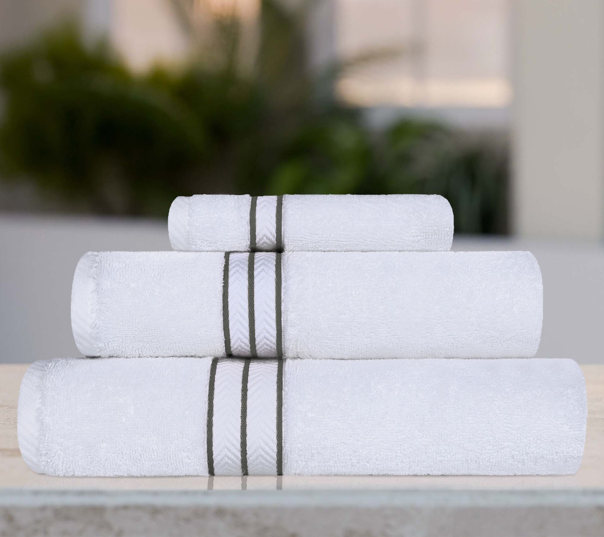 Superior Ultra-Plush Turkish Cotton Solid 3-Piece Towel Set