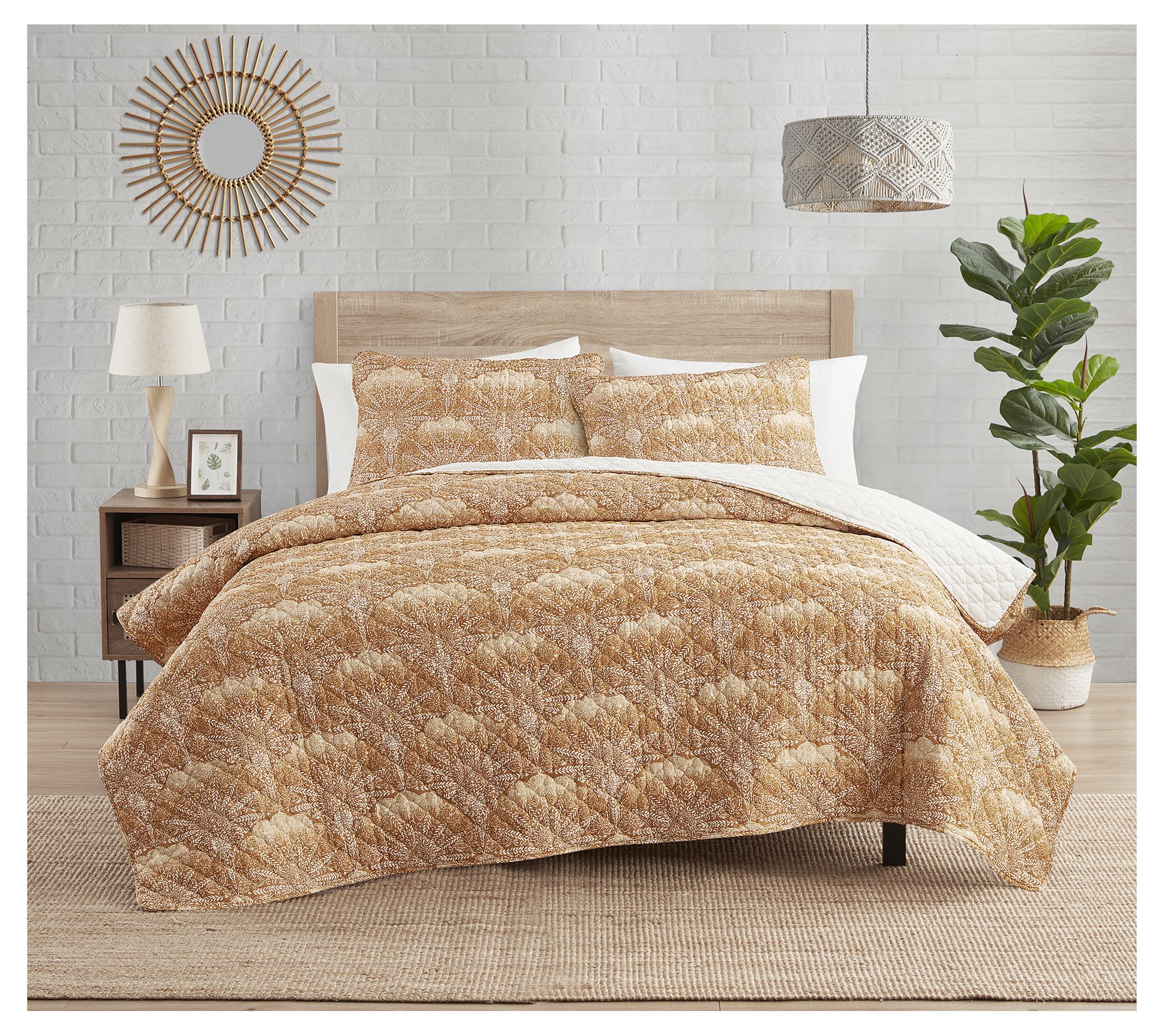 Indigo Ink Panther Gold Boho Medallion Quilt Se- Full/ Queen