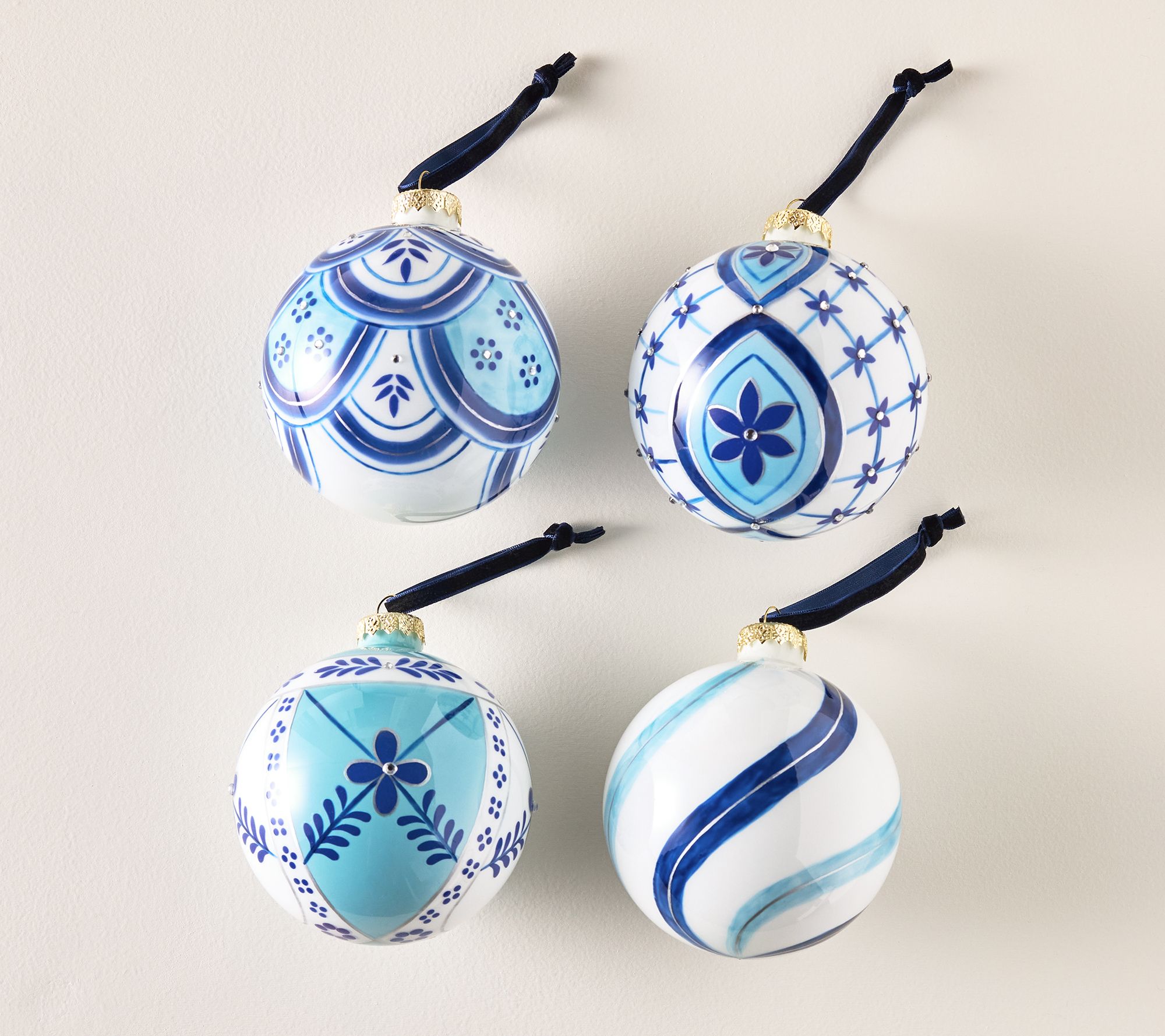 Hotel du Cobb by Dennis Basso S/4 Handpainted Glass Ornaments