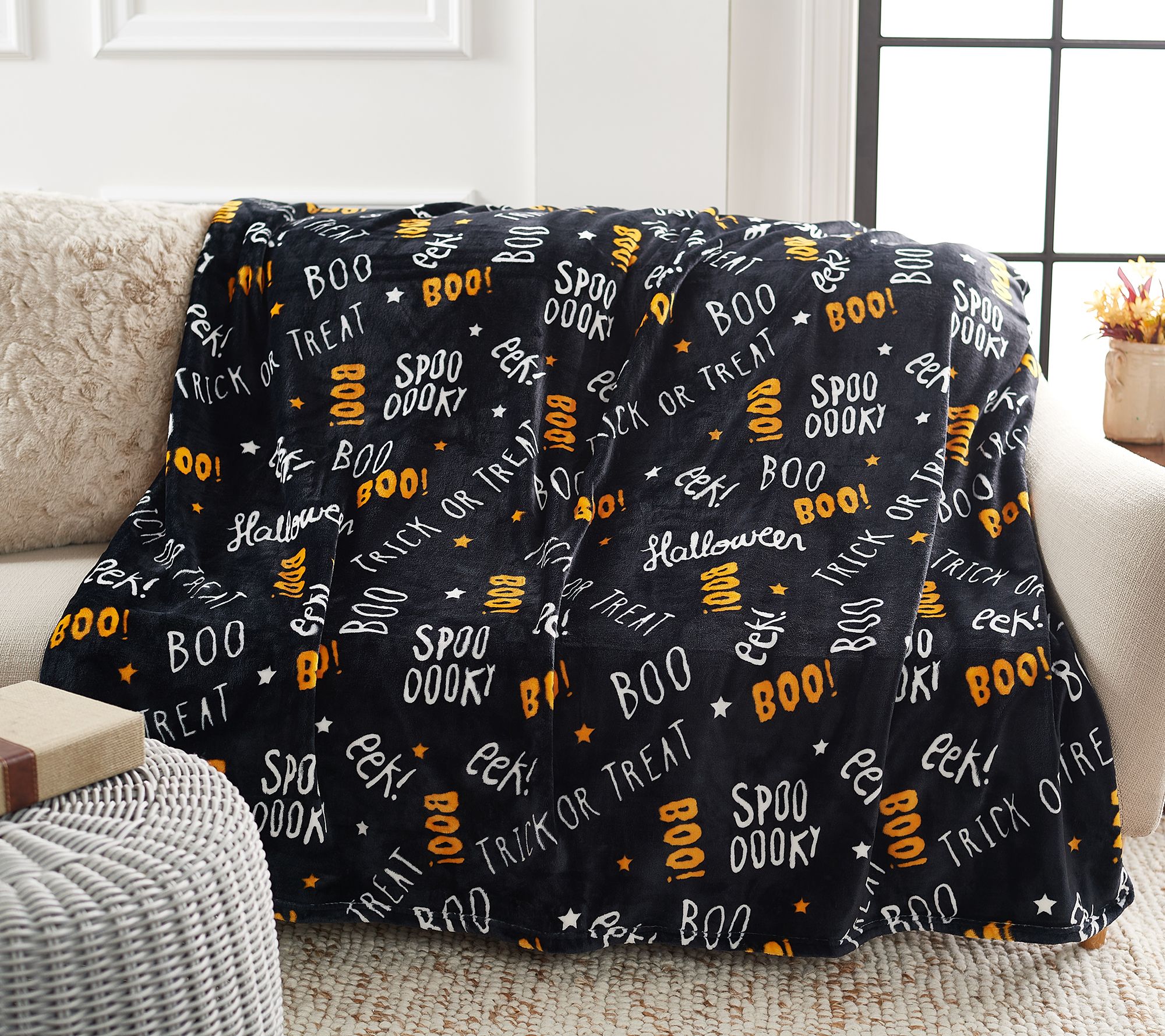 Target halloween throw blanket hot sale