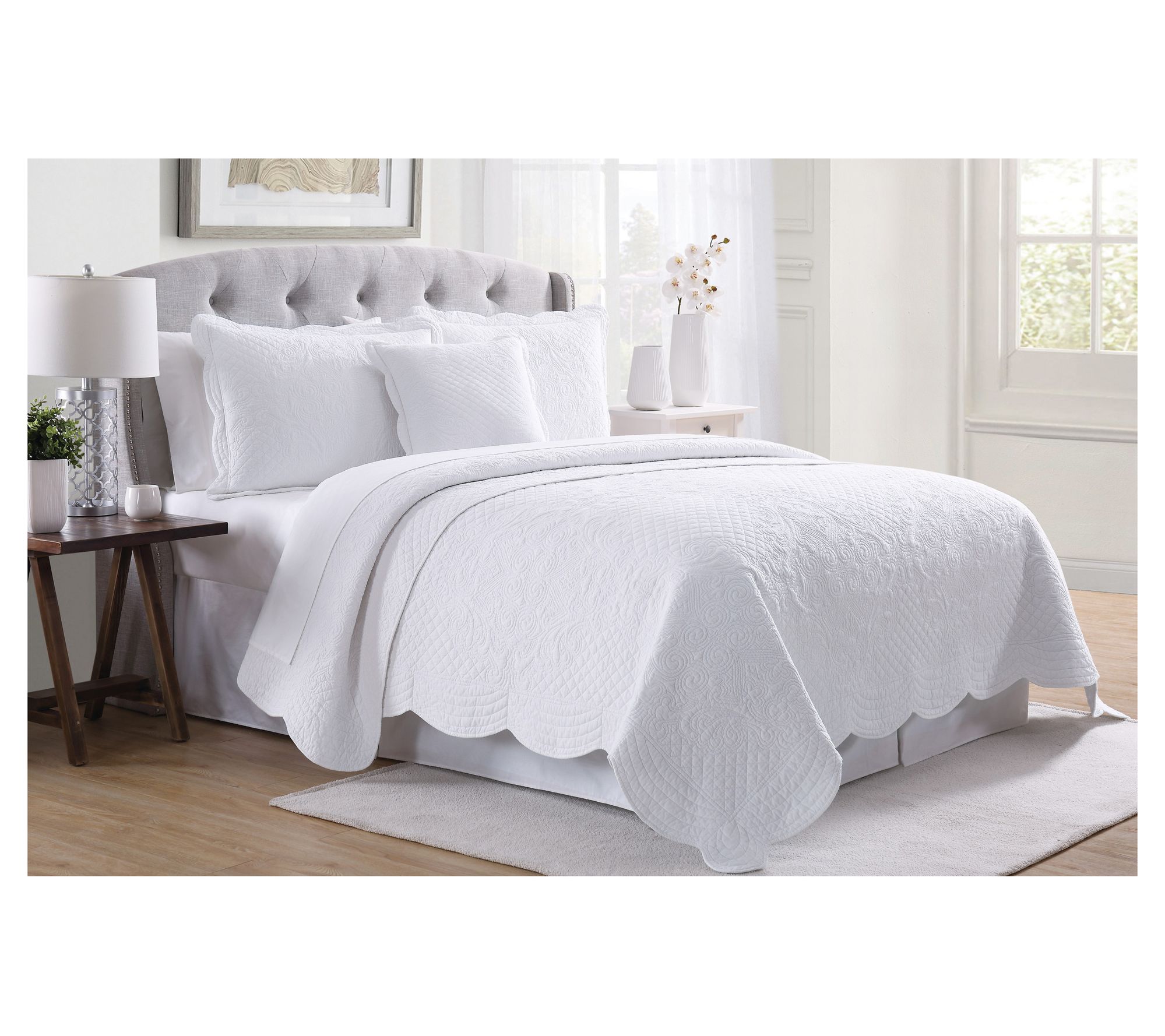 French Tile Scalloped Twin 3-Piece Quilt Set