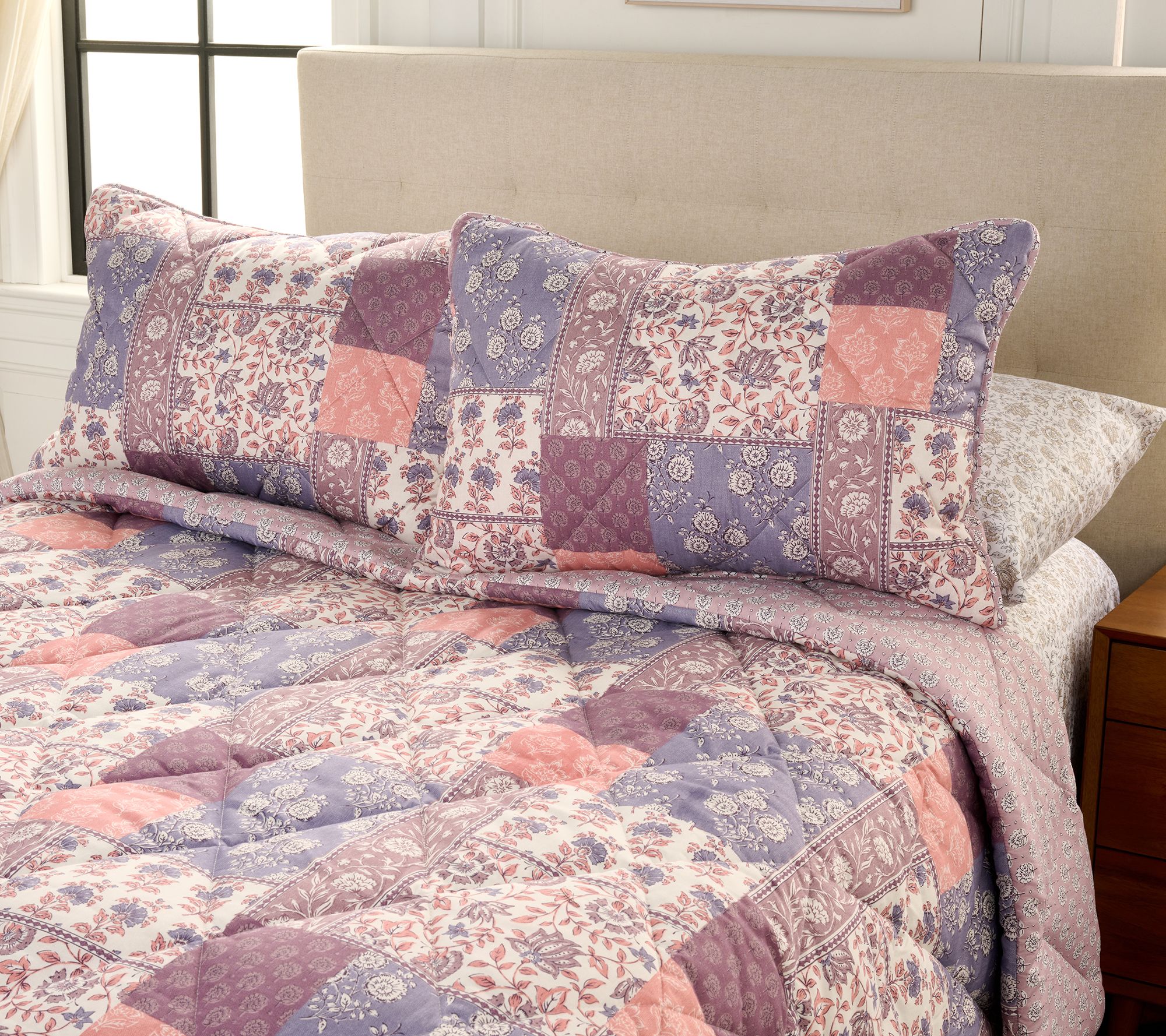 "As Is" Home Reflections Patchwork Comforter & Sham Set- Twin