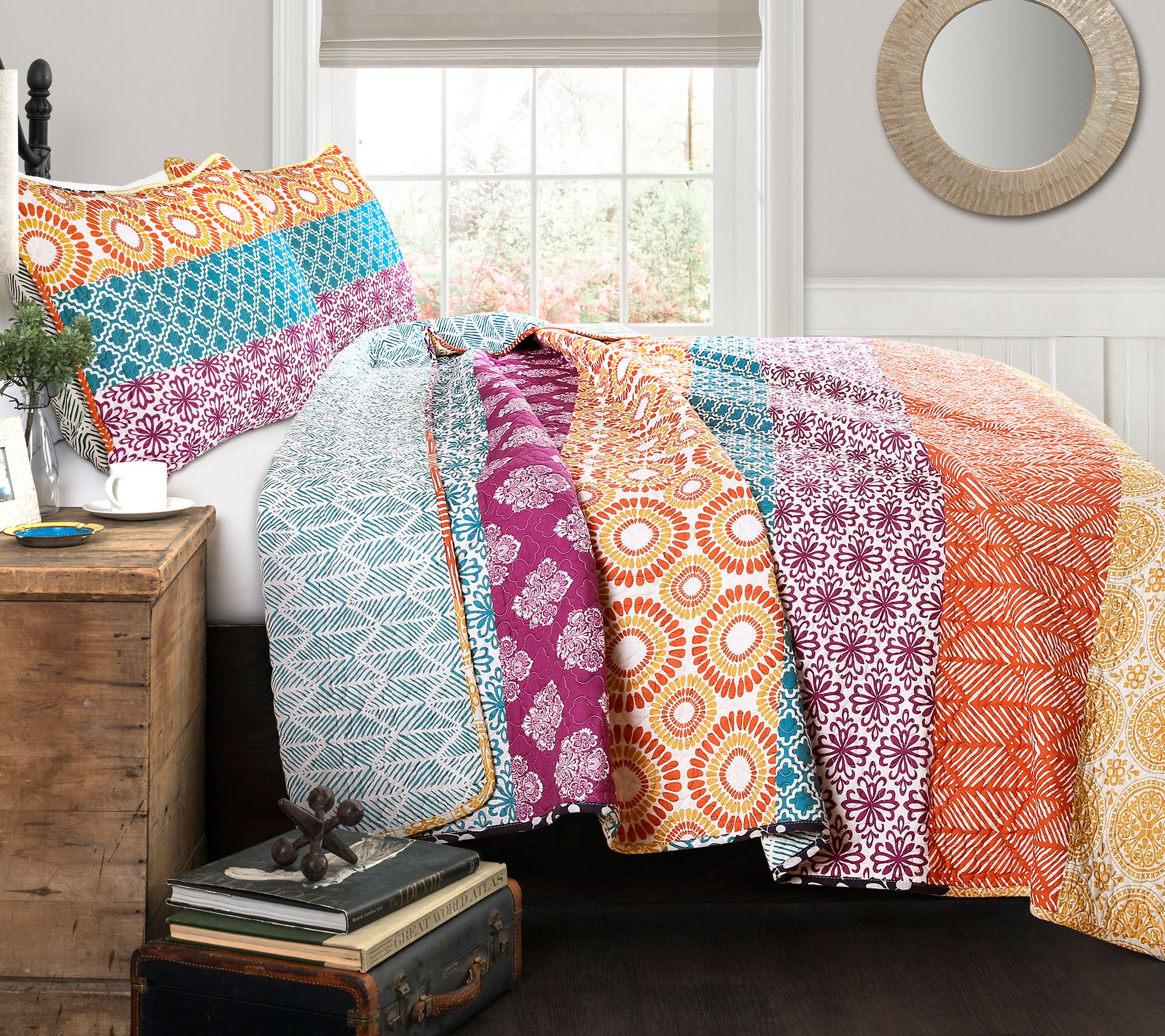 Bohemian Stripe 3-Piece Full/Queen Quilt Set byLush Decor