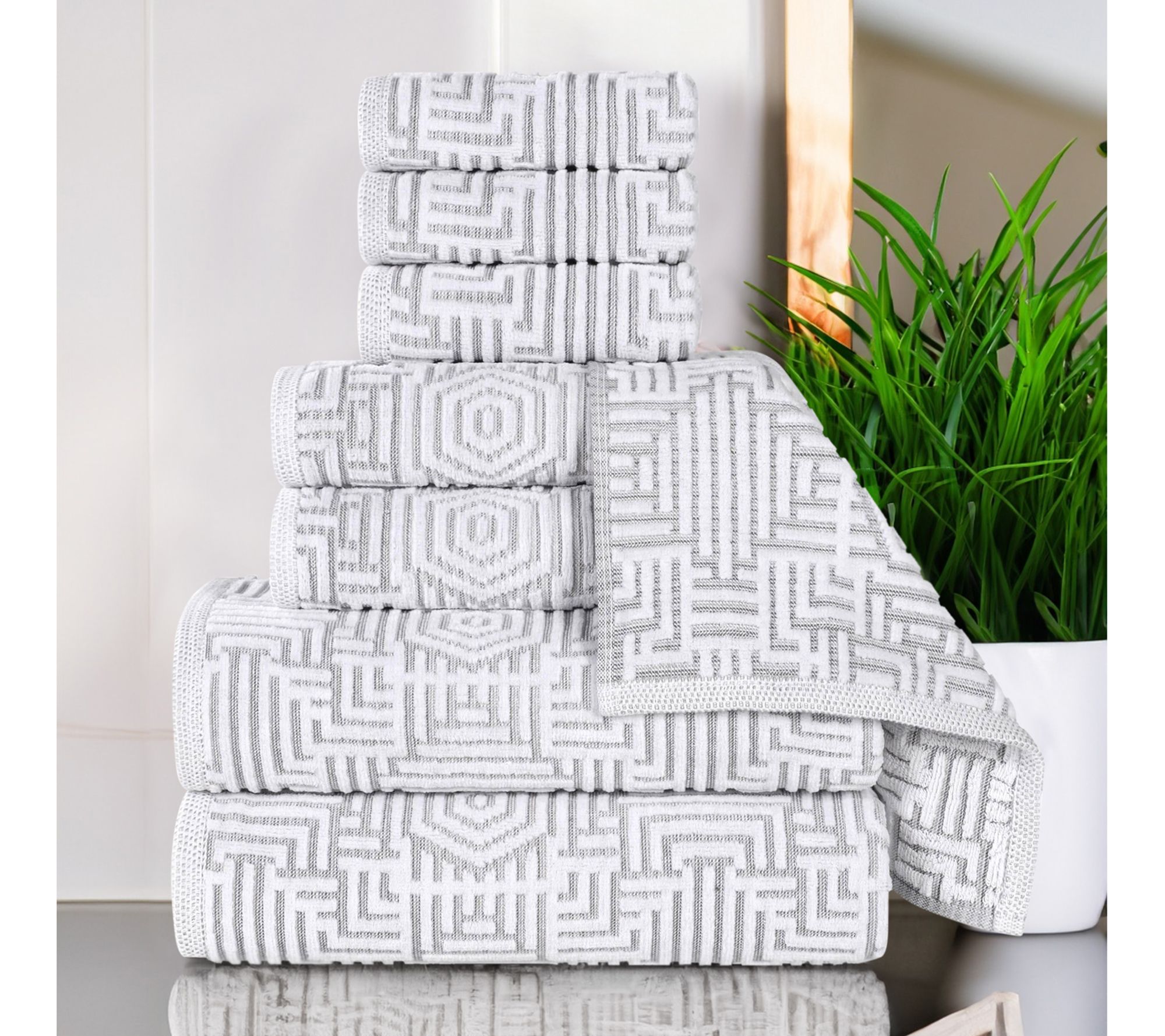 Superior Cotton Jaq Plush Abso rbent 8-Piece T owel Set