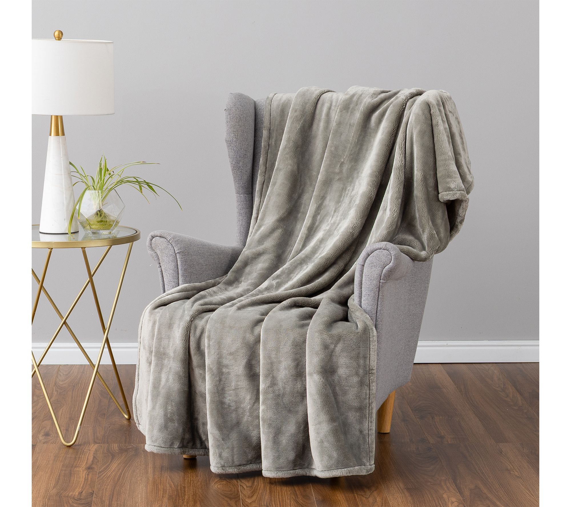 Berkshire Ultrasupreme Velvetsoft 60x70 Throw with Gift Box