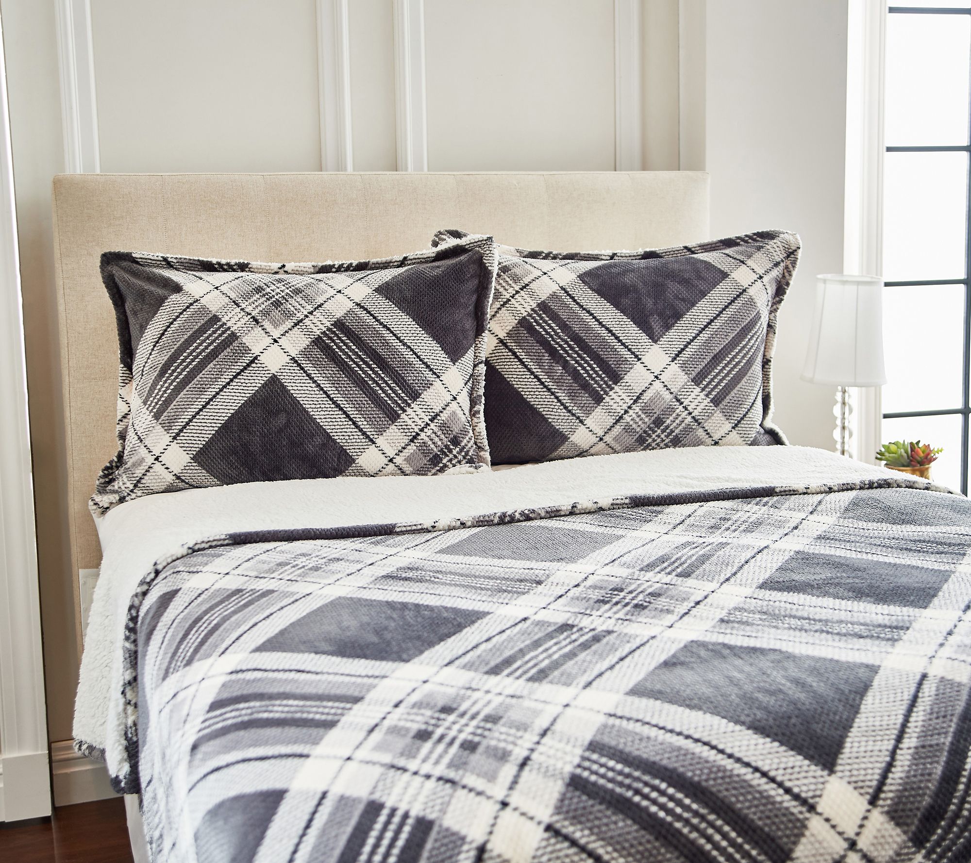 Berkshire Plaid Velvet Soft Bonded Dobby Coverlet Set - Twin