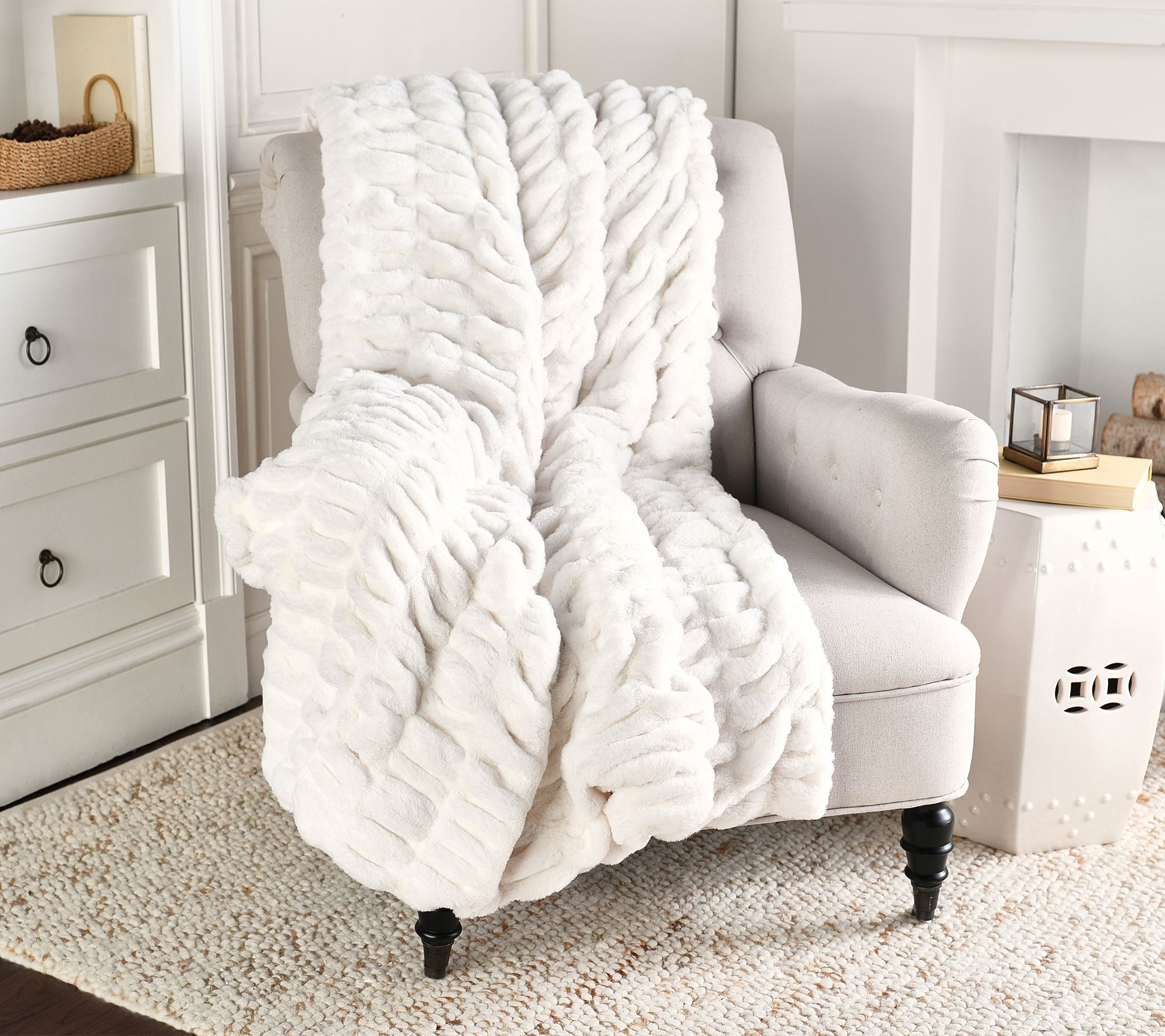 (QVC) Hotel duCobb Oversized Luxury Ruched Faux Fur Throw by Dennis Basso