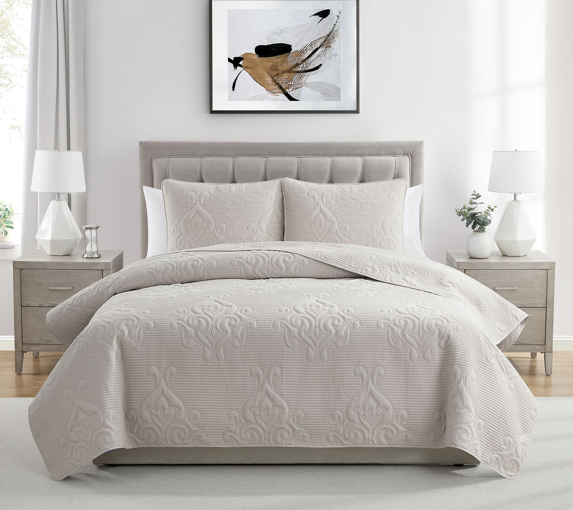 VCNY Home Solomun 3-Piece Damask Microfiber Quilt Set, King