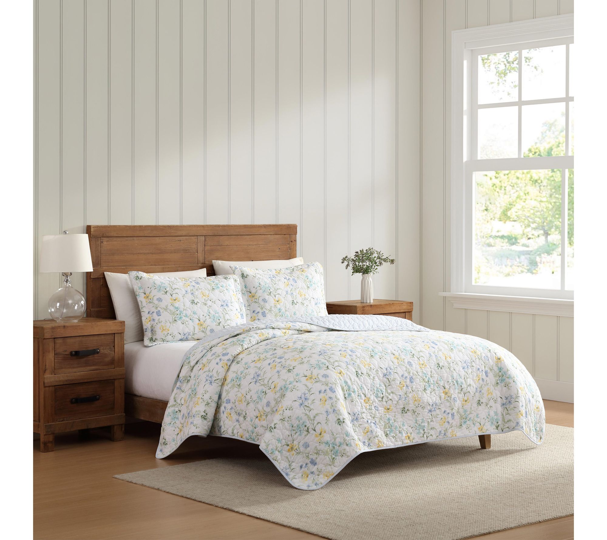 Laura Ashley Poppy Meadow Yellow/Blue Cotton Twin Quilt Set