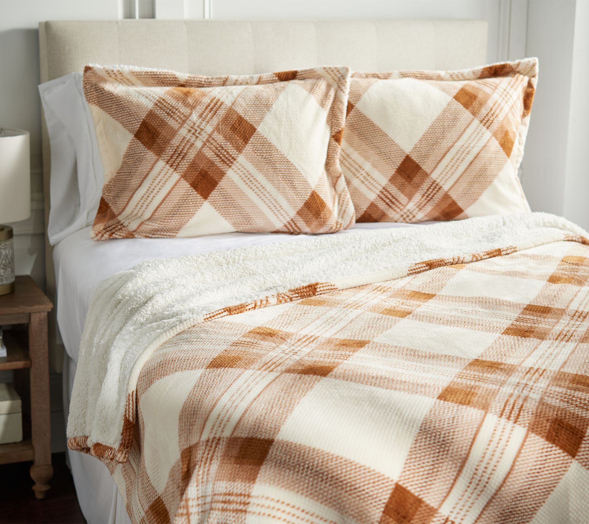 Berkshire Plaid Velvet Soft Bonded Dobby Coverlet Set - Queen