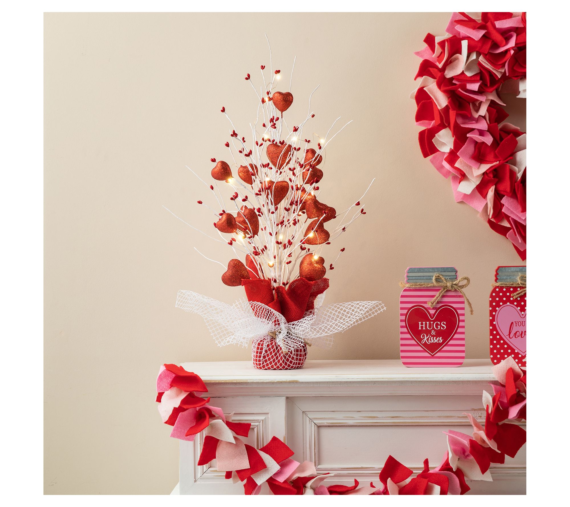 Glitzhome 21"H Lighted Valentine's Heart TableTree