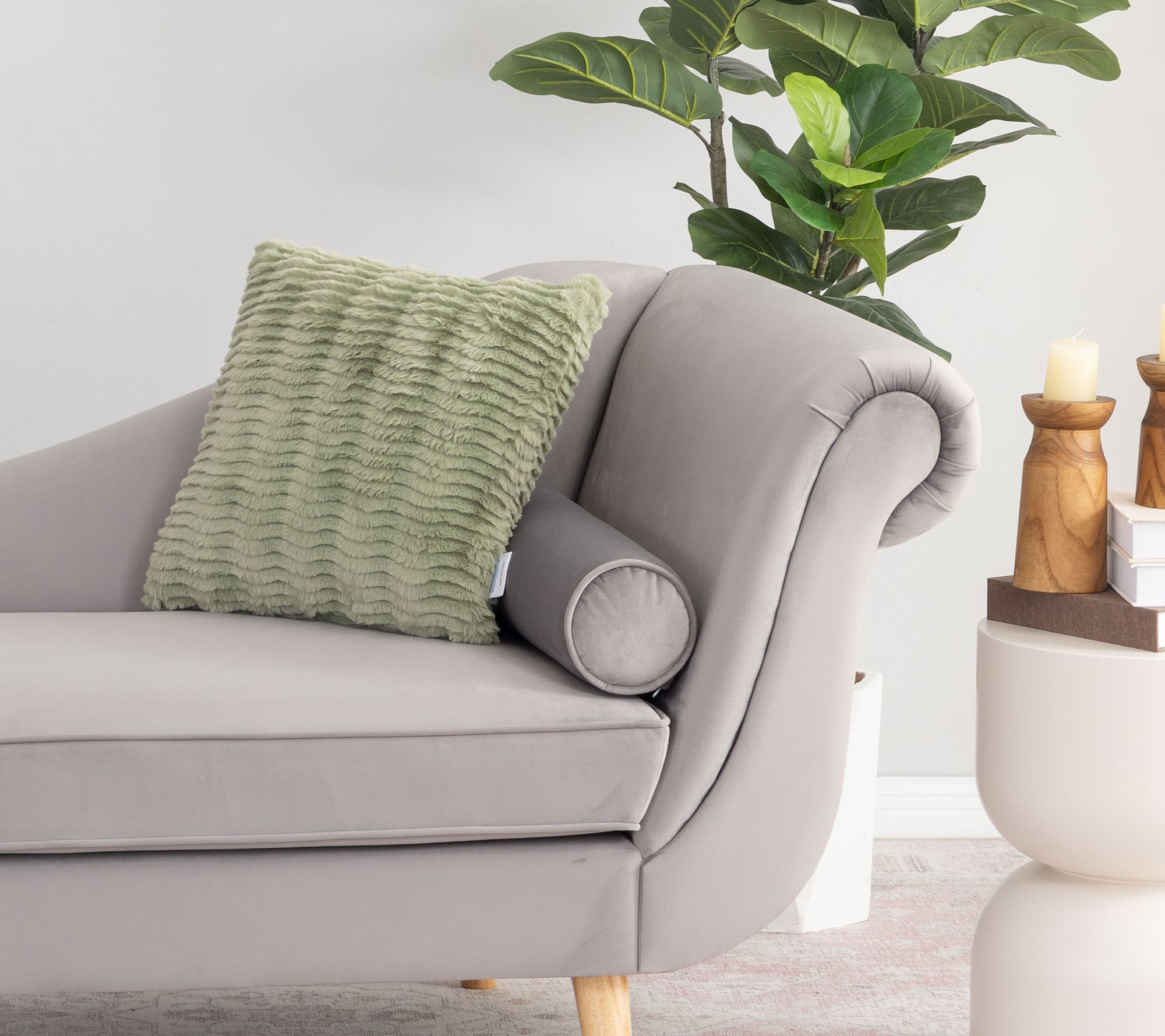 Berkshire Artist Series Set of 2 18x18 Faux Fur Dec Pillows