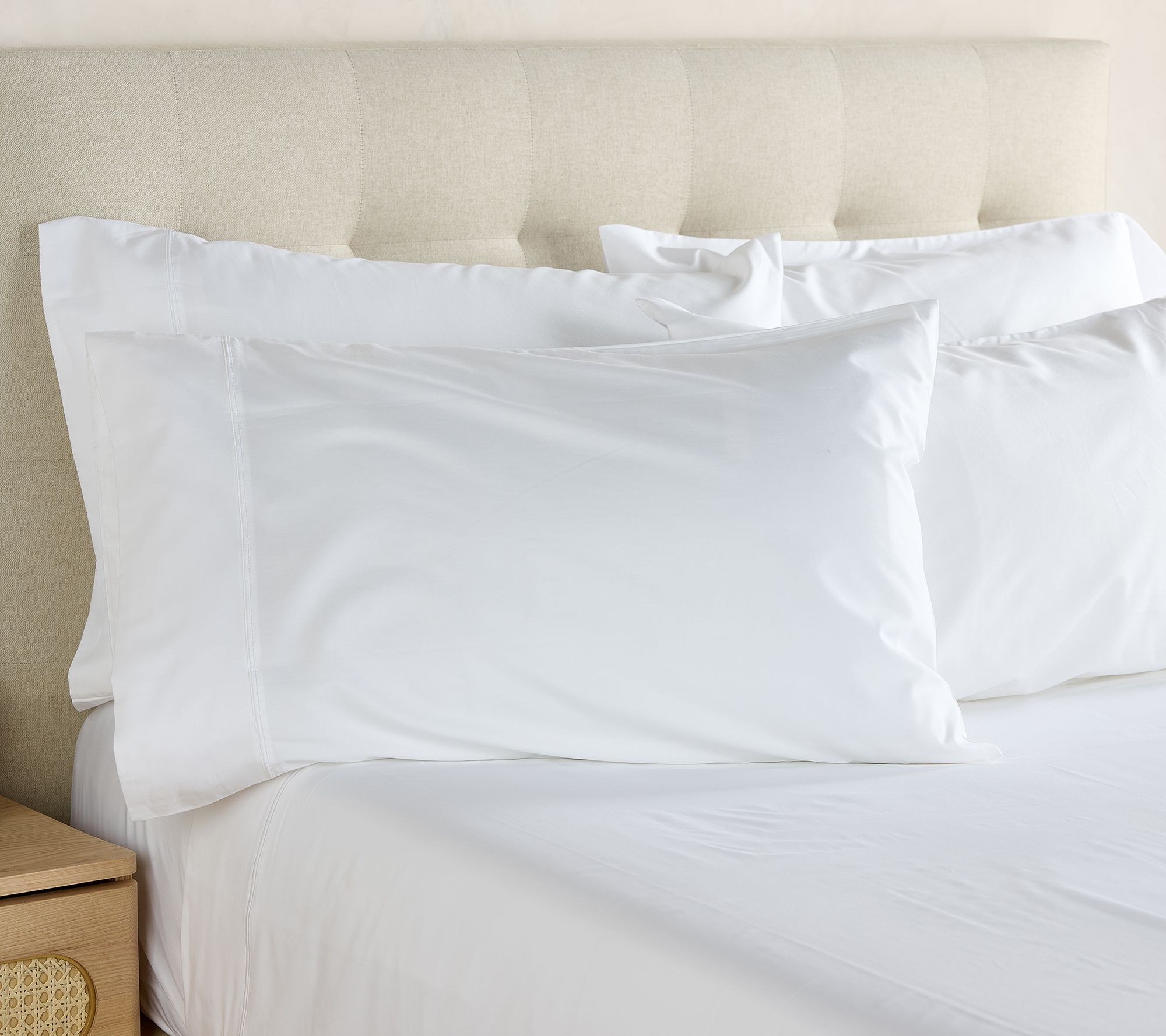 W by Wamsutta 400TC Wonder Weave Sheet Set with Extra Cases- KG