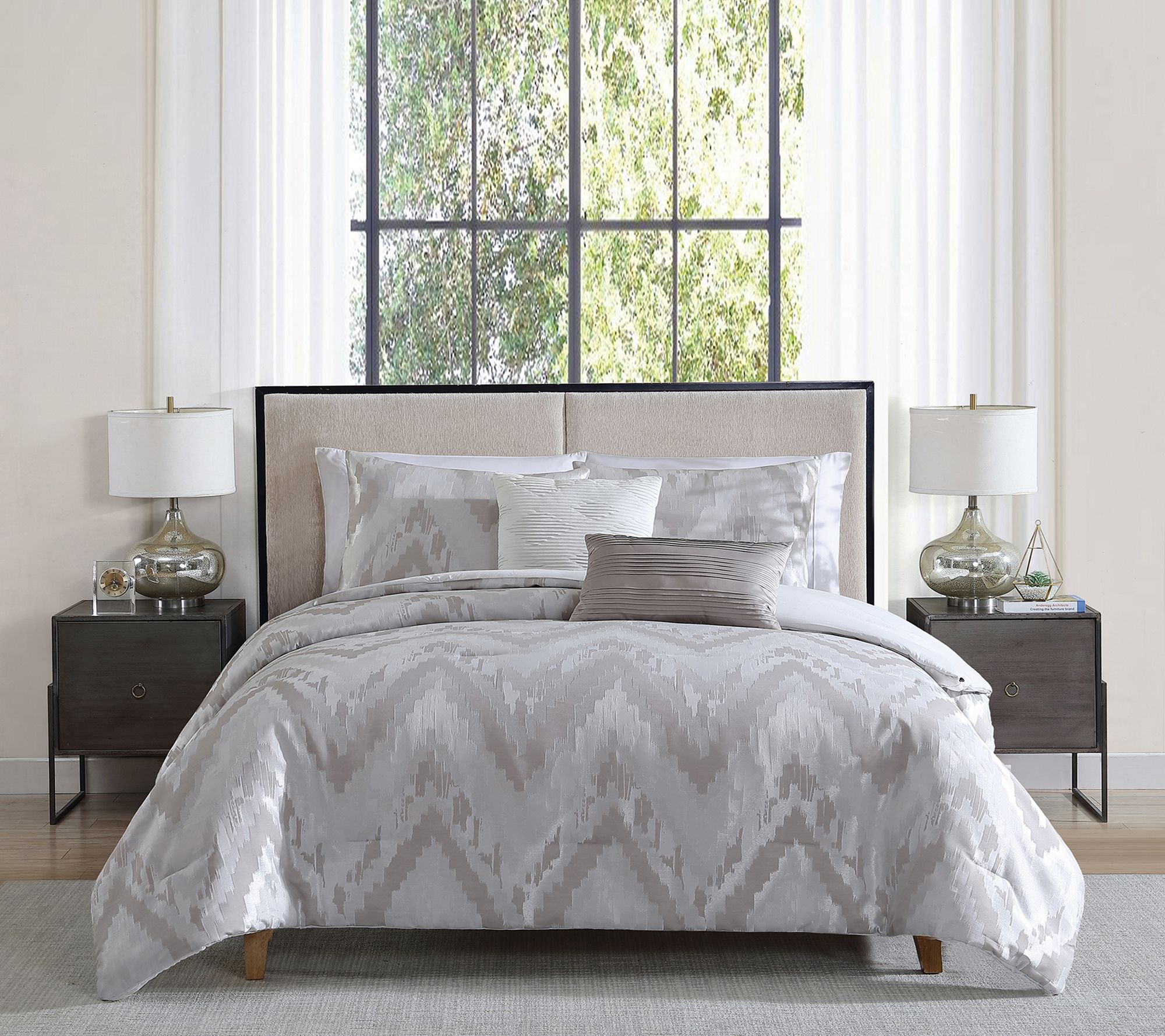 Tahari Home Lilliana 5-Pc Zigzag Jacquard Comforter Set, King
