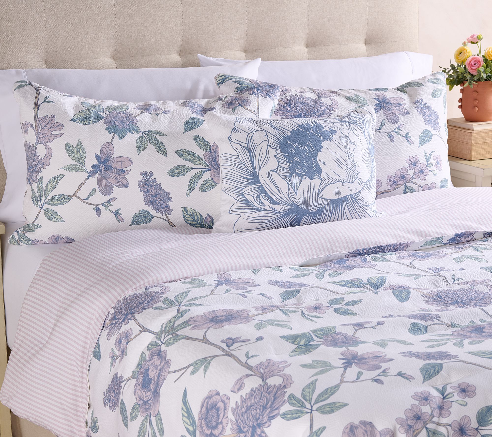 "As Is" Home Reflections Garden Toile Comforter Set- Queen