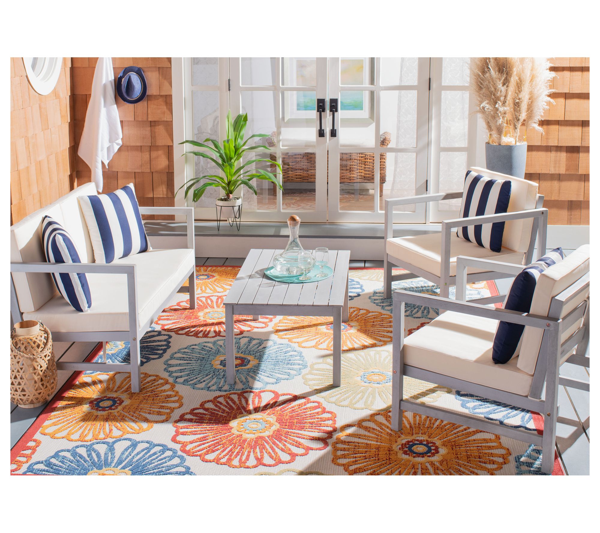 Safavieh Montez 4 Piece Outdoor Set With AccentPillows