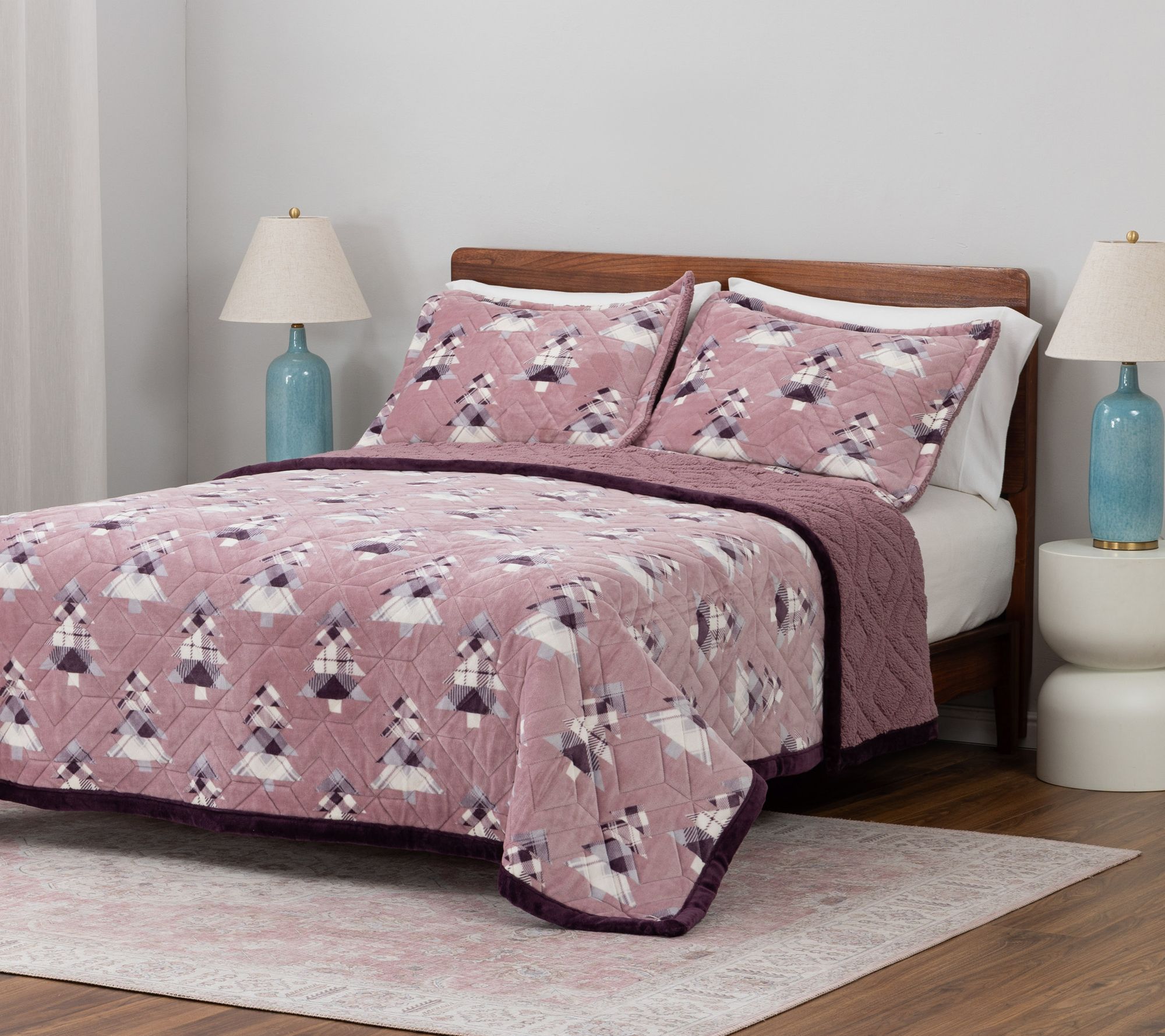 Berkshire Ultrasonic Velvetsoft rev. Sherpa Coverlet & Sham Set-Twin