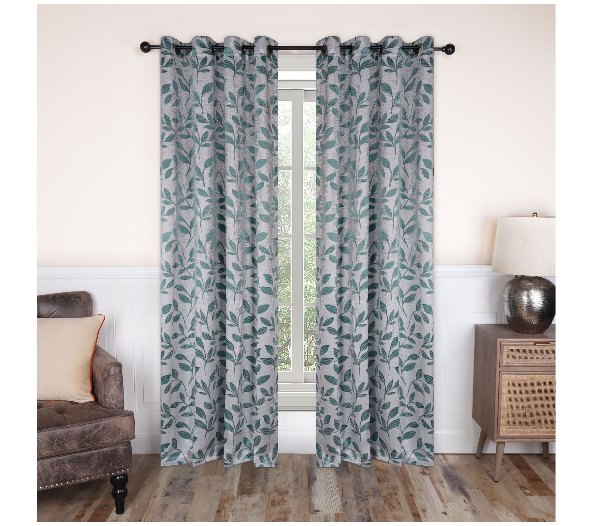 Superior Bohemian Leaves Blackout 2-Piece Curta n Set, 26x84
