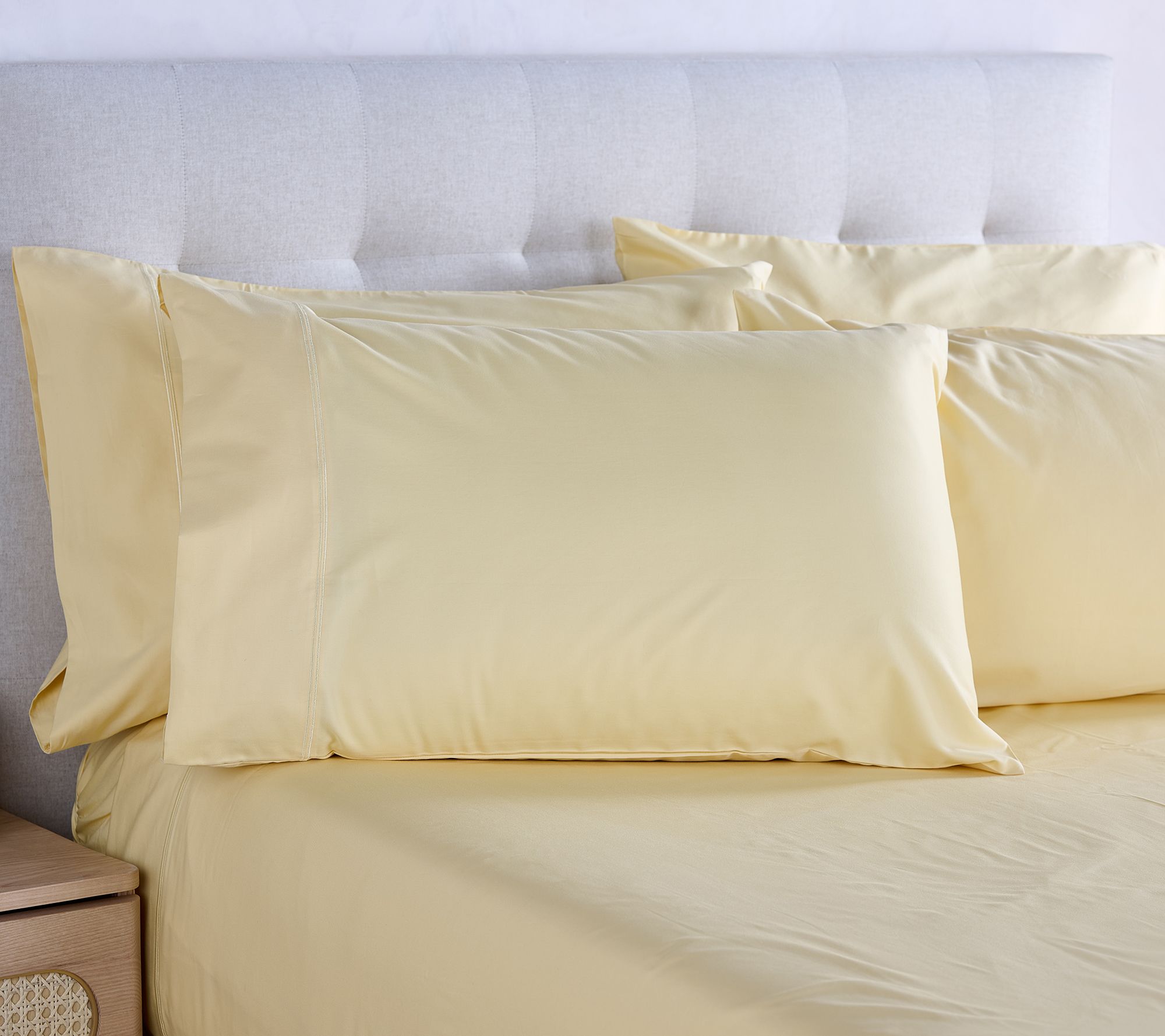 W by Wamsutta 400TC Wonder Weave Sheet Set with Extra Cases-SKG