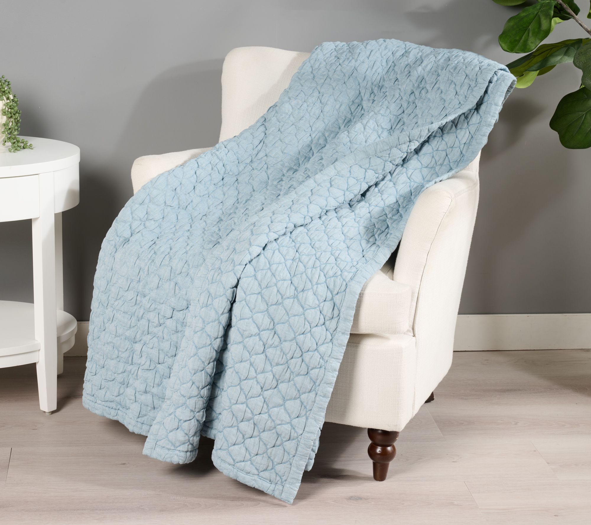"As Is" Northern Nights 60x80 Oversized Marshmallow Quilted Throw